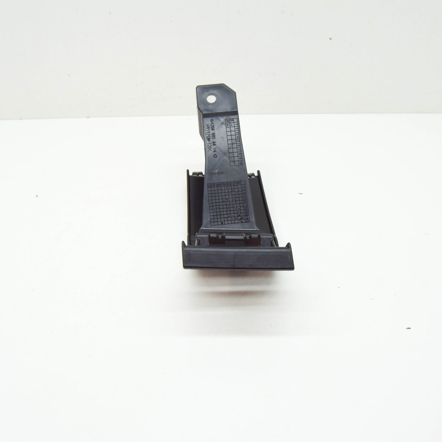 NEW MERCEDES-BENZ C W204 REAR BUMPER LEFT SIDE BRACKET AMG A2048854414 ORIGINAL