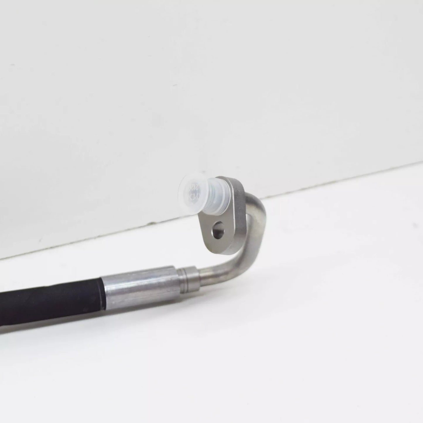 NEW MERCEDES-BENZ S-CLASS W221 HIGH PRESSURE LINE A2213203572 ORIGINAL