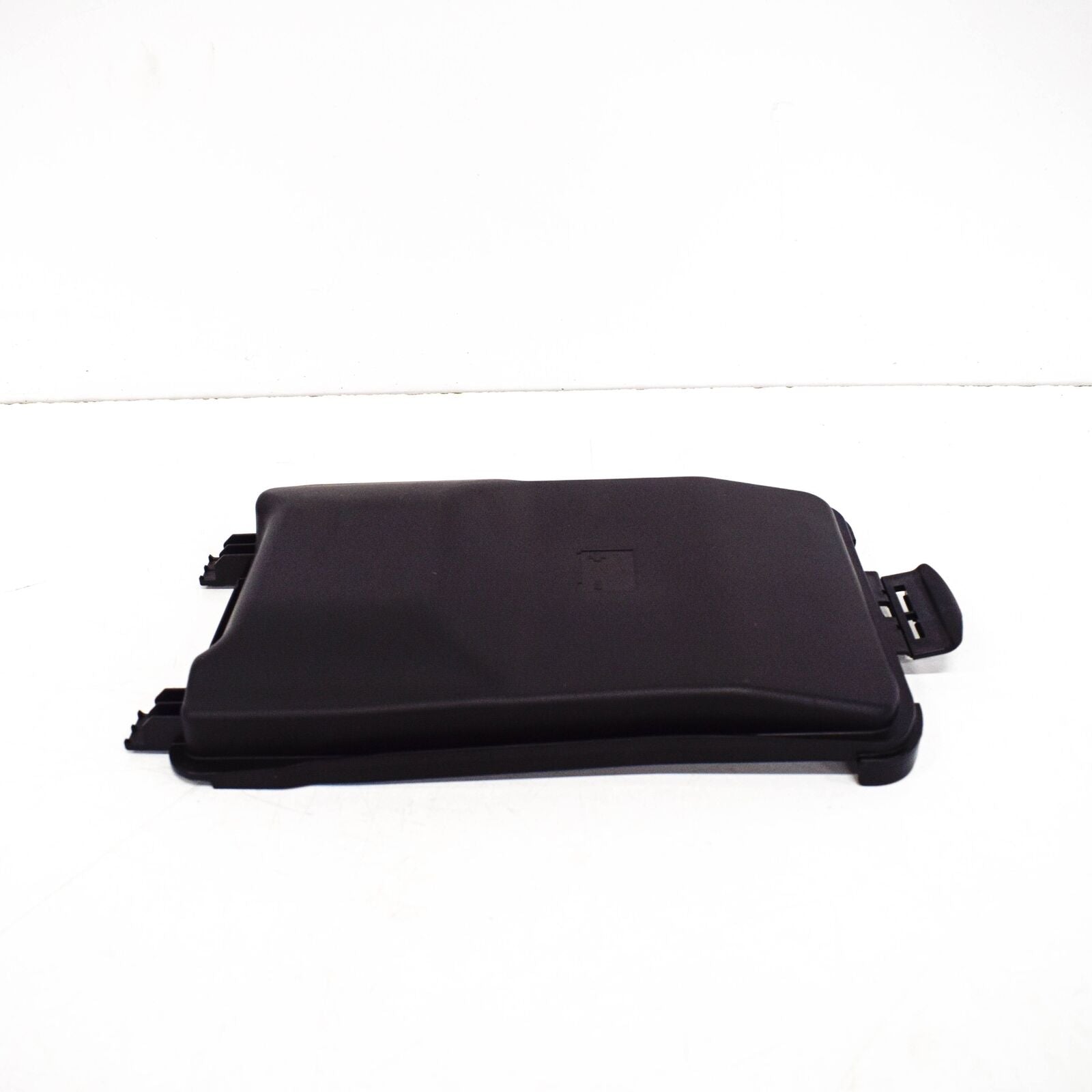 NEW AUDI Q3 8U BATTERY COVER 8U0915443 ORIGINAL