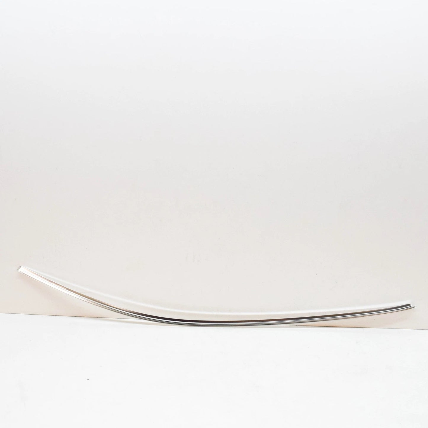 NEW MERCEDES-BENZ S W222 FRONT RIGHT DOOR WINDOW MOLDING A2226989600 2019NEW