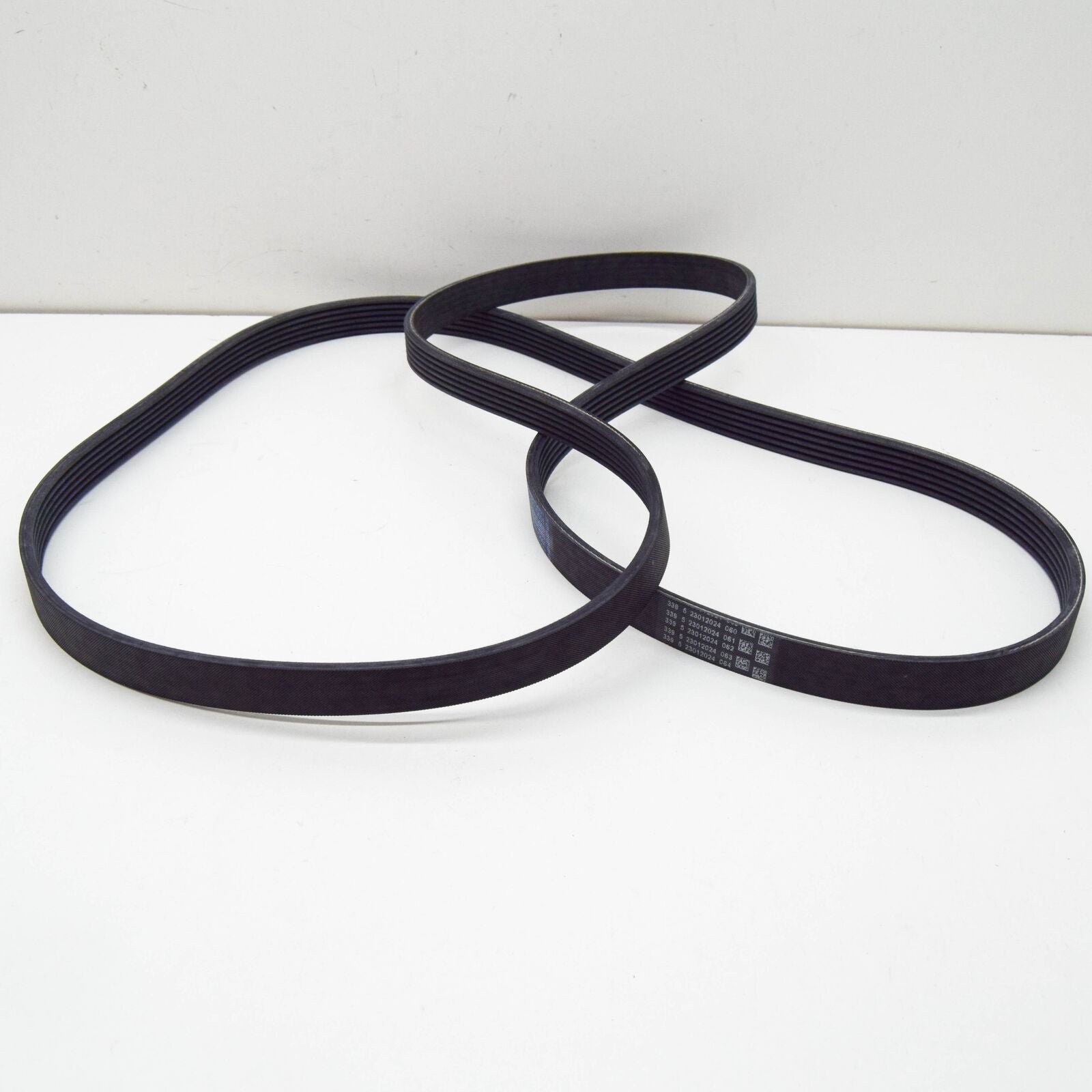 NEW MERCEDES-BENZ E-CLASS W212 RIBBED BELT A0039938596 ORIGINAL