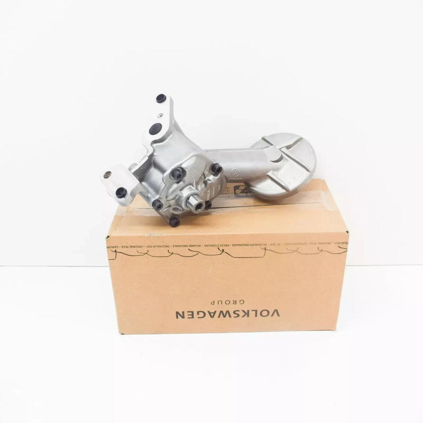AUDI A4 8E B7 Engine Oil Pump 059115105AG NEW