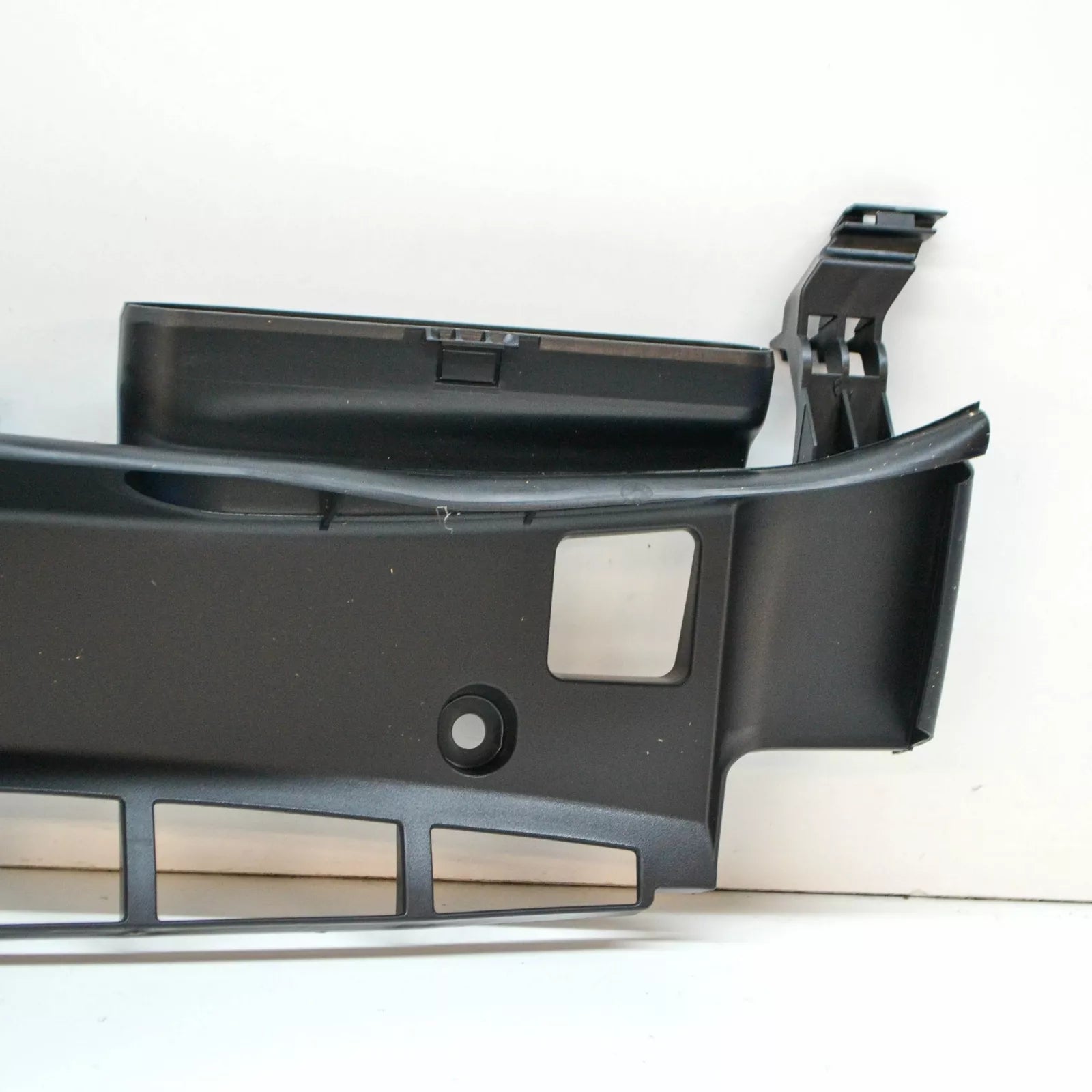 NEW MERCEDES-BENZ E W212 FRONT SLAM PANEL TOP COVER A2125000855 ORIGINAL