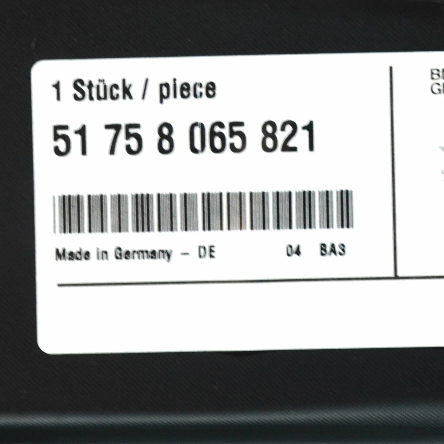 NEW BMW M5 F90 FRONT BOTTOM LEFT WHEEL ARCH COVER 51758065821 ORIGINAL