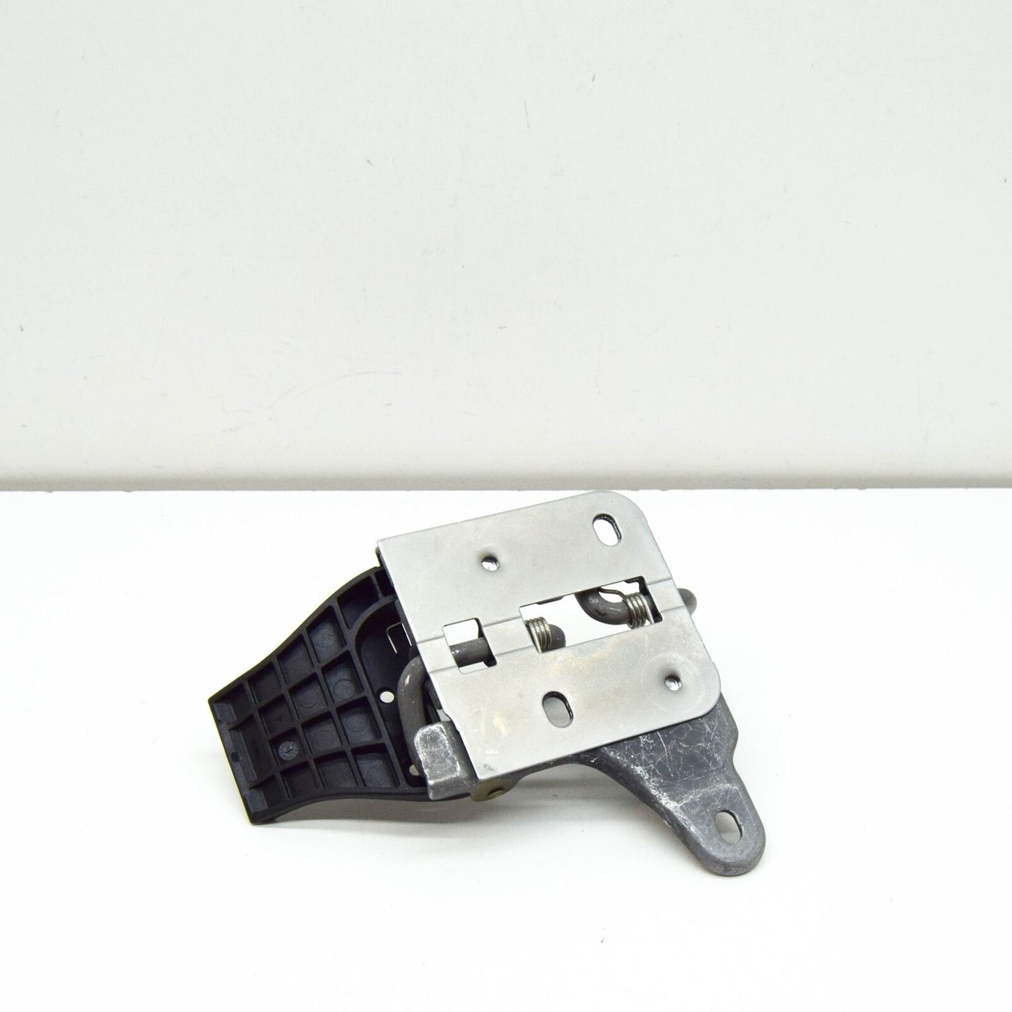 NEW SKODA OCTAVIA 5E MK3 UPPER BONNET LOCK 5E0823186E ORIGINAL