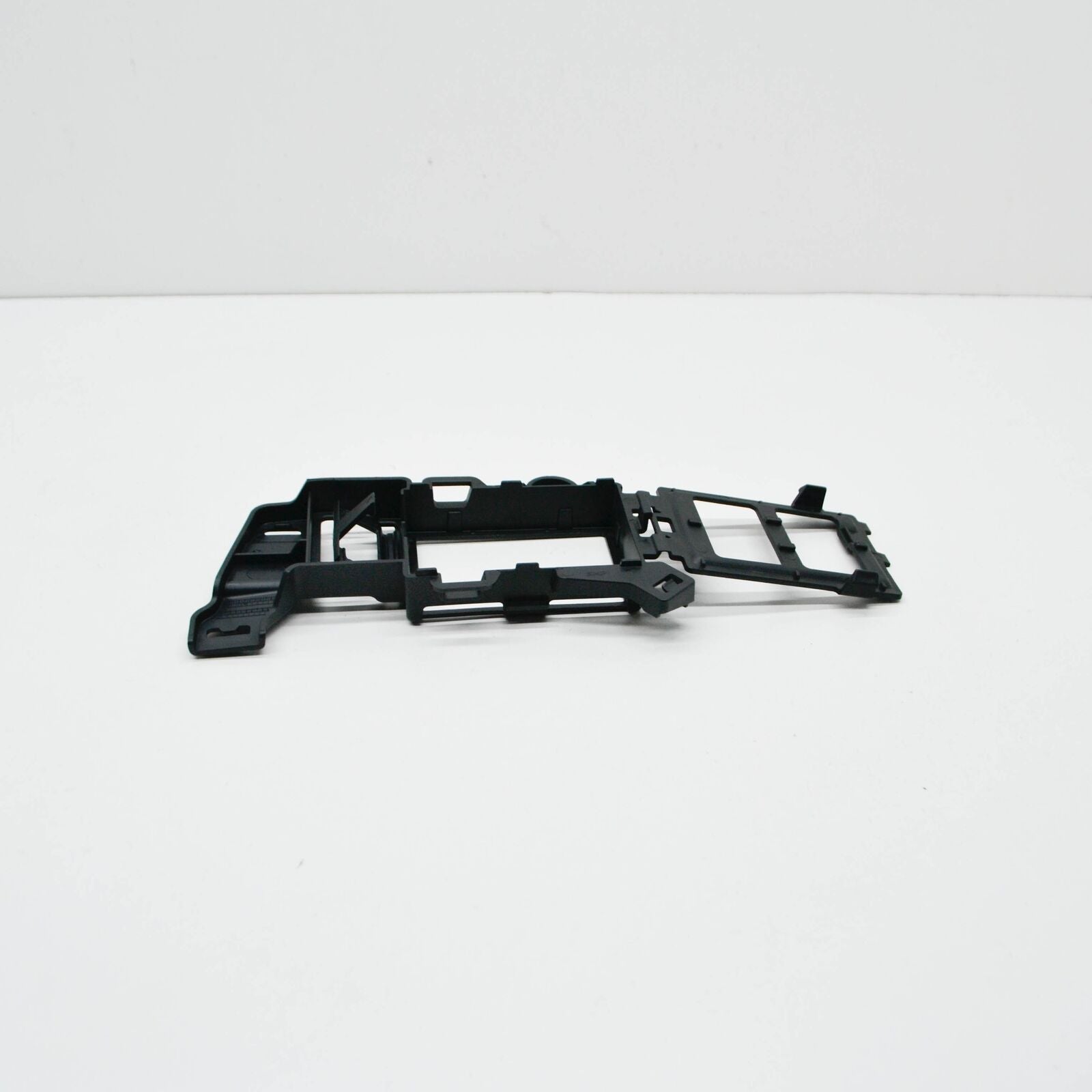 NEW MERCEDES-BENZ CLA COUPE C117 DISTANCE SENSOR BRACKET A1178851001 ORIGINAL