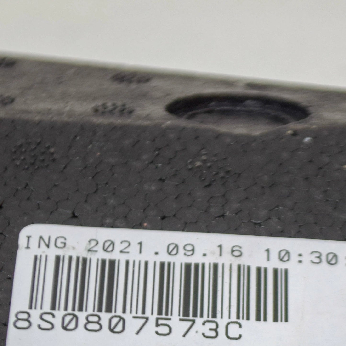 NEW AUDI TT RS MK3 8S FRONT LEFT BUMPER IMPACT ABSORBER PIECE 8S0807573C