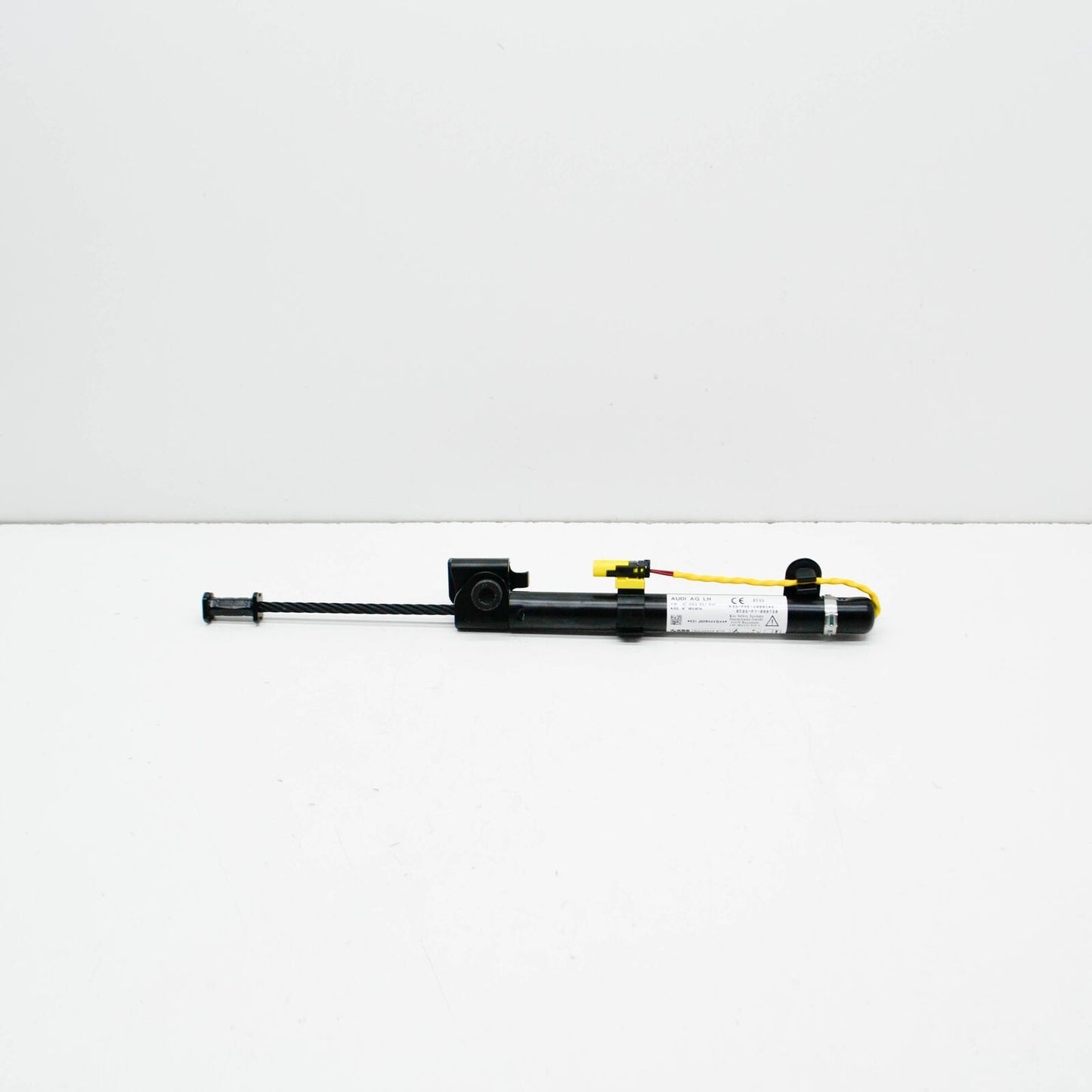 new audi q5 80a front left seat belt tensioner 80a857619 2019 original