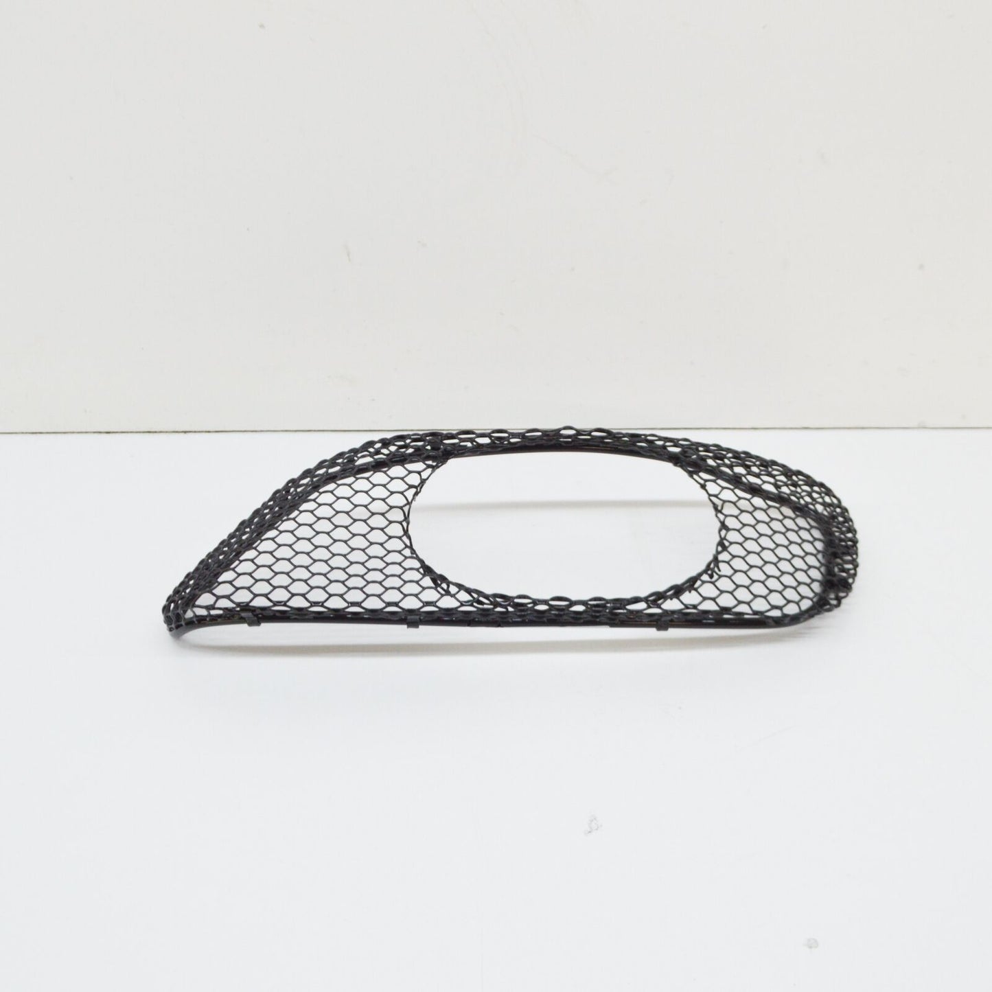 NEW MERCEDES-BENZ E-CLASS W211 AMG FOG LIGHT GRILL RIGHT A2118851053 ORIGINAL