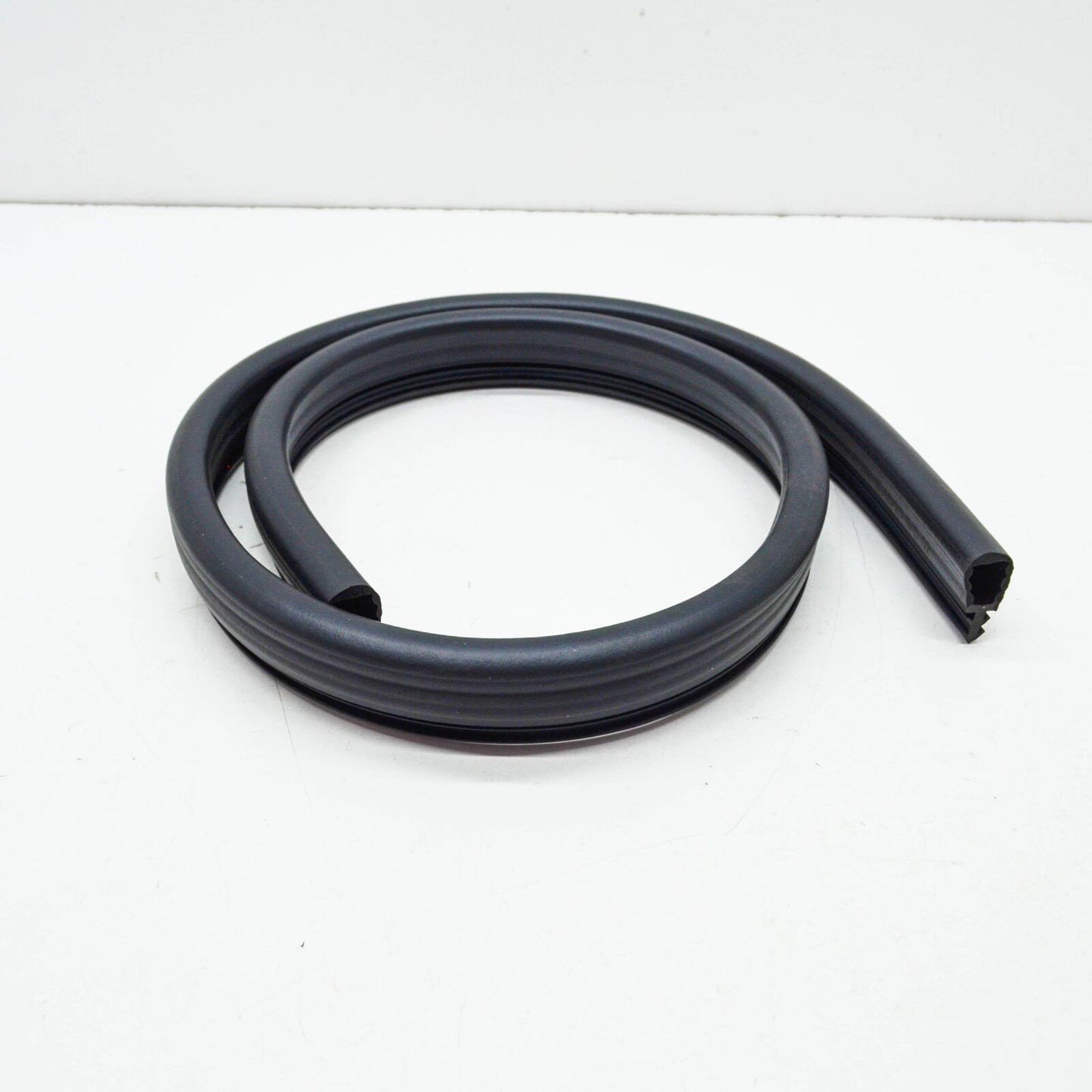 NEW MERCEDES-BENZ C W205 LEFT ENGINE HOOD SEAL A2058870000 ORIGINAL