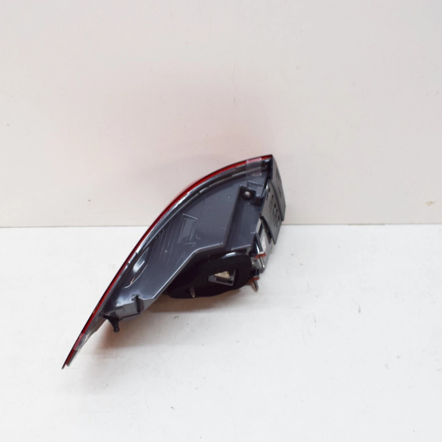 NEW MERCEDES-BENZ GLC X253 REAR RIGHT SIDE PANEL LIGHT A2539060800 ORIGINAL