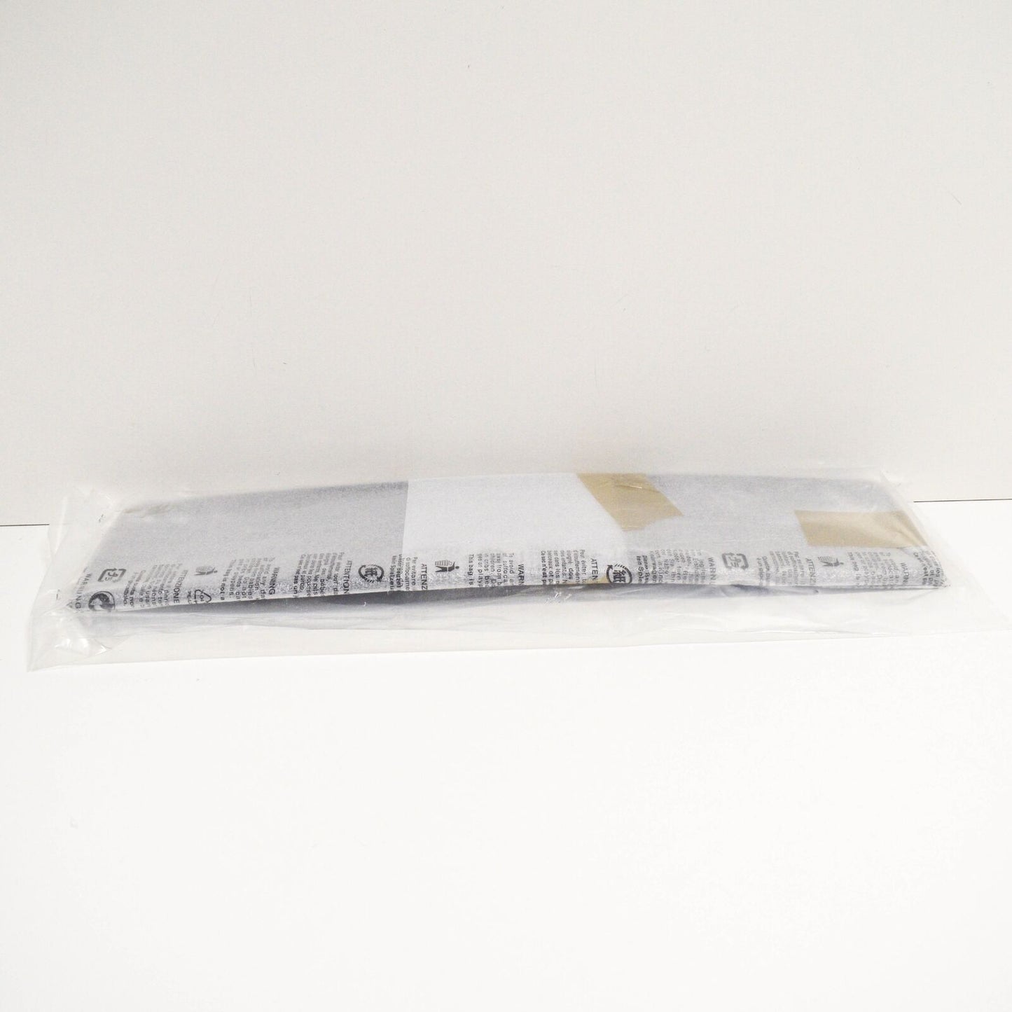 NEW VW TOUAREG 7P FRONT BUMPER NUMBER LICENSE PLATE HOLDER 7P6807287E ORIGINAL