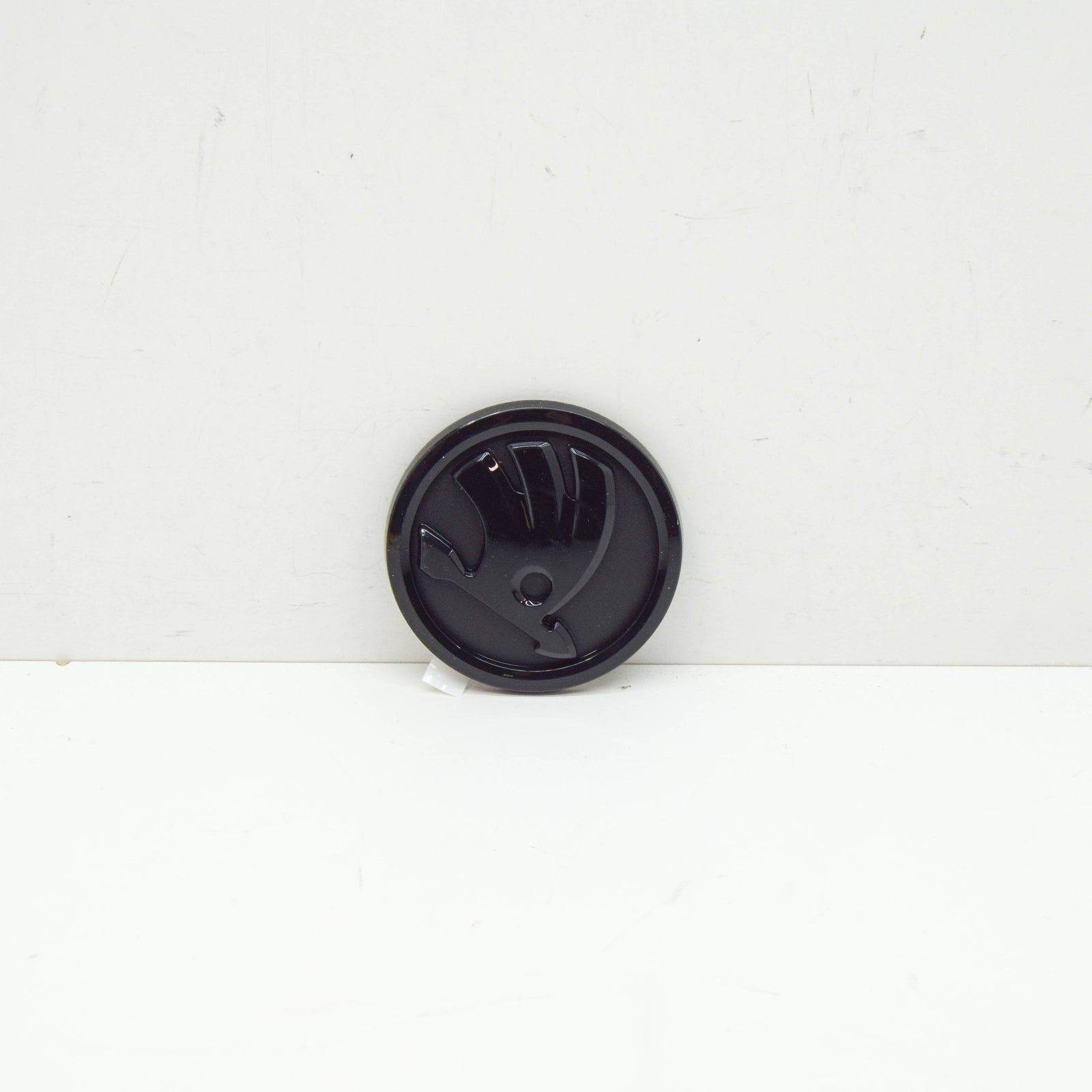 new skoda octavia mk3 5e engine cover skoda emblem 3t0103940 original