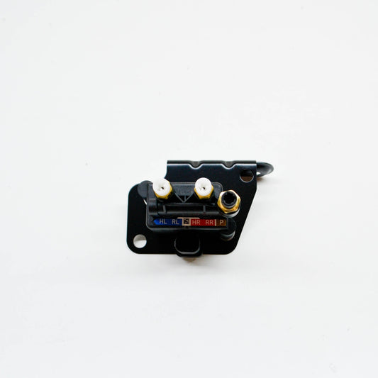 NEW MB E S212 COMPRESSOR REAR END CENTER ASSEMBLY VALVE UNIT A2123200758