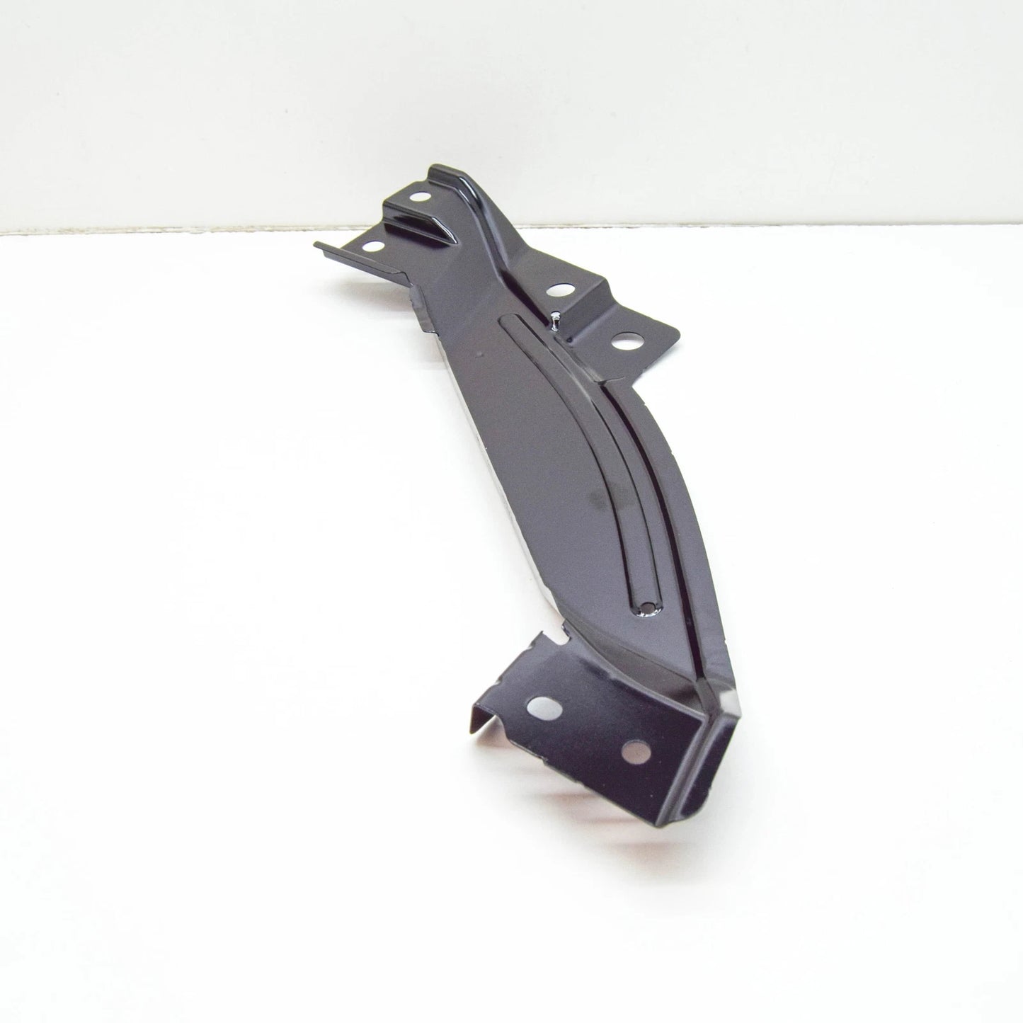 NEW VOLKSWAGEN TAOS RIGHT UPPER RADIATOR BRACE 2GJ805932A ORIGINAL