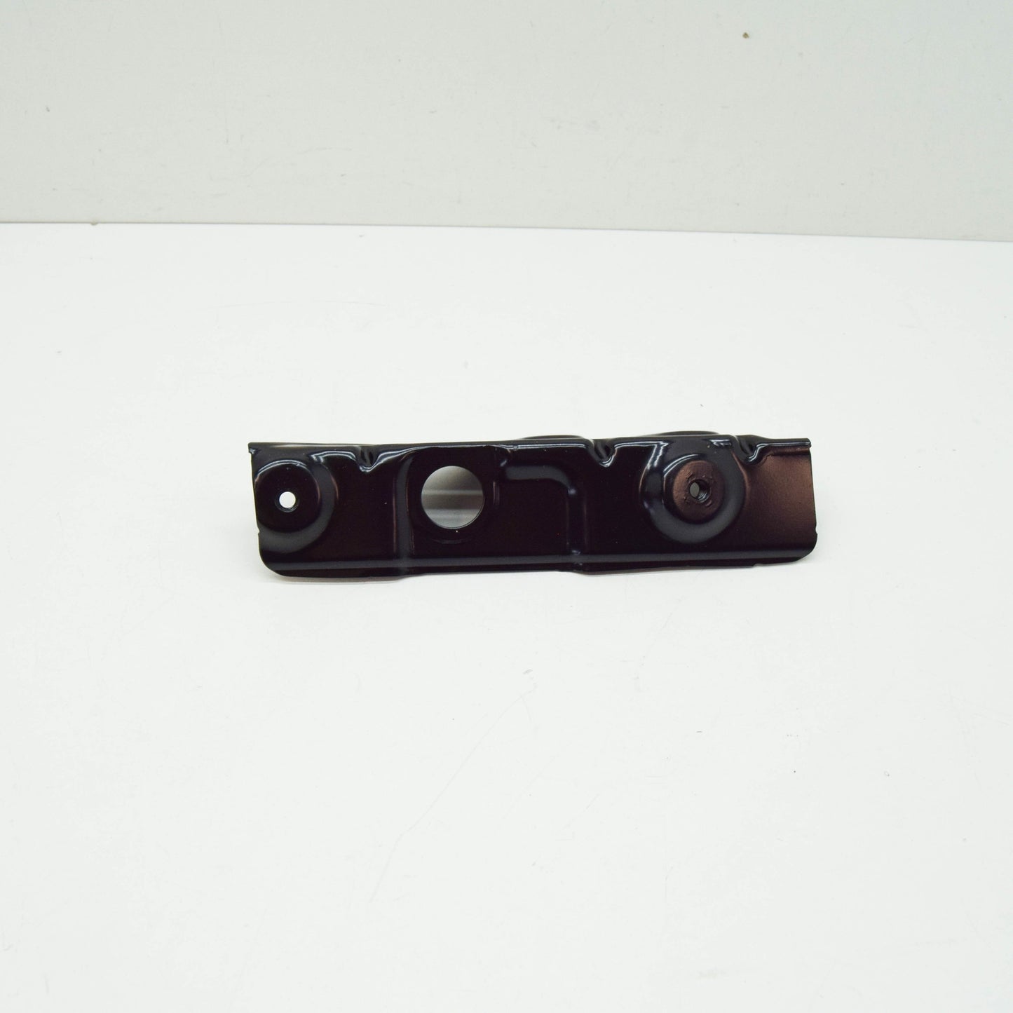 NEW AUDI A1 GB FRONT LEFT FENDER HOLDER 82A821431 ORIGINAL