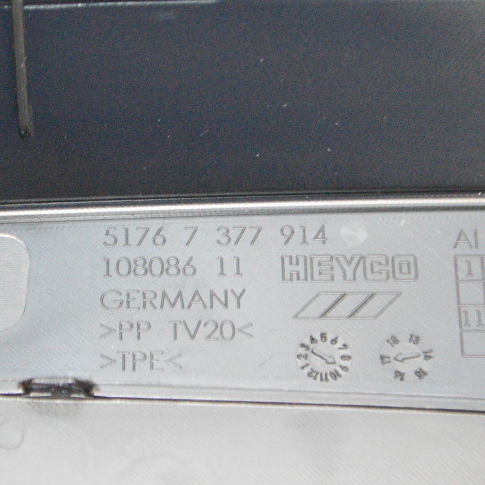 new bmw 3 gt f34 front right wing fender sealing trim 51767377914 7377914