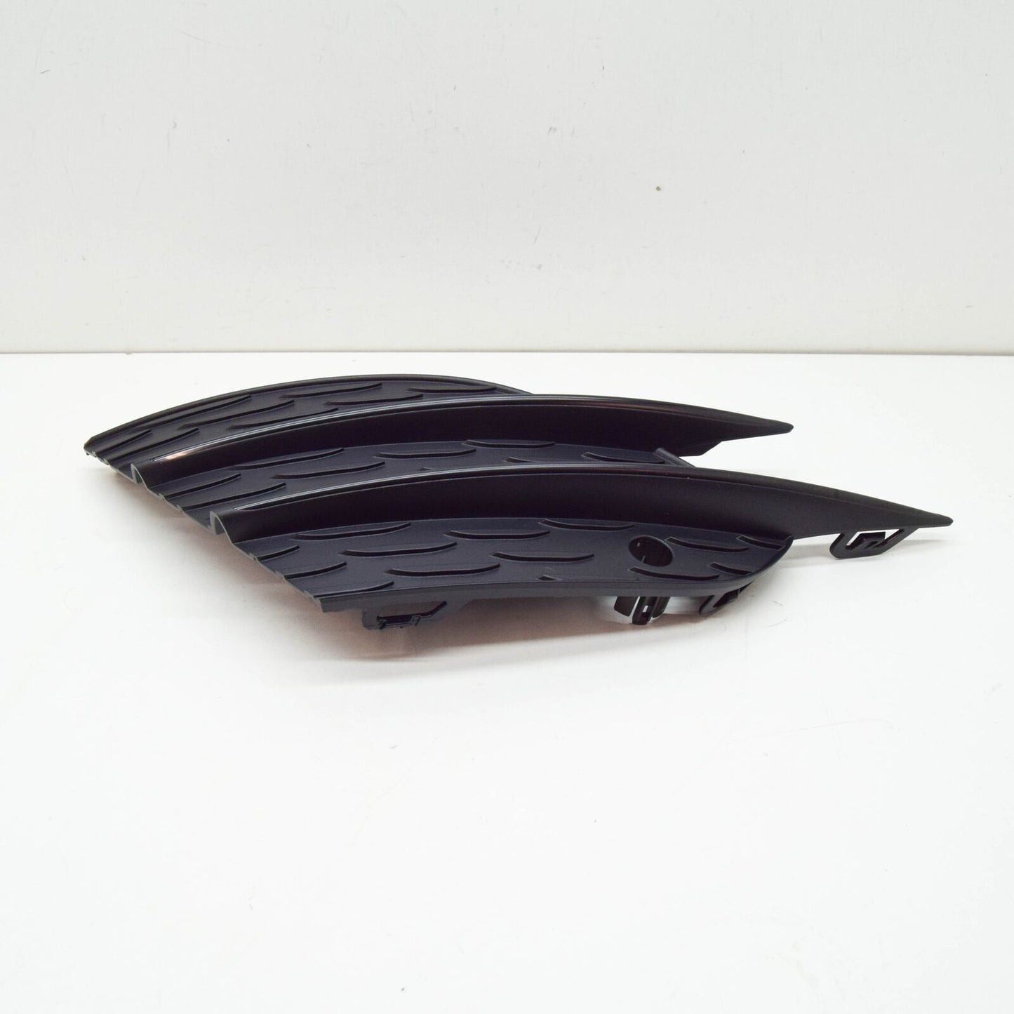 NEW MERCEDES-BENZ EQE V295 FRONT LEFT FOG LIGHT TRIM A2958854101 ORIGINAL