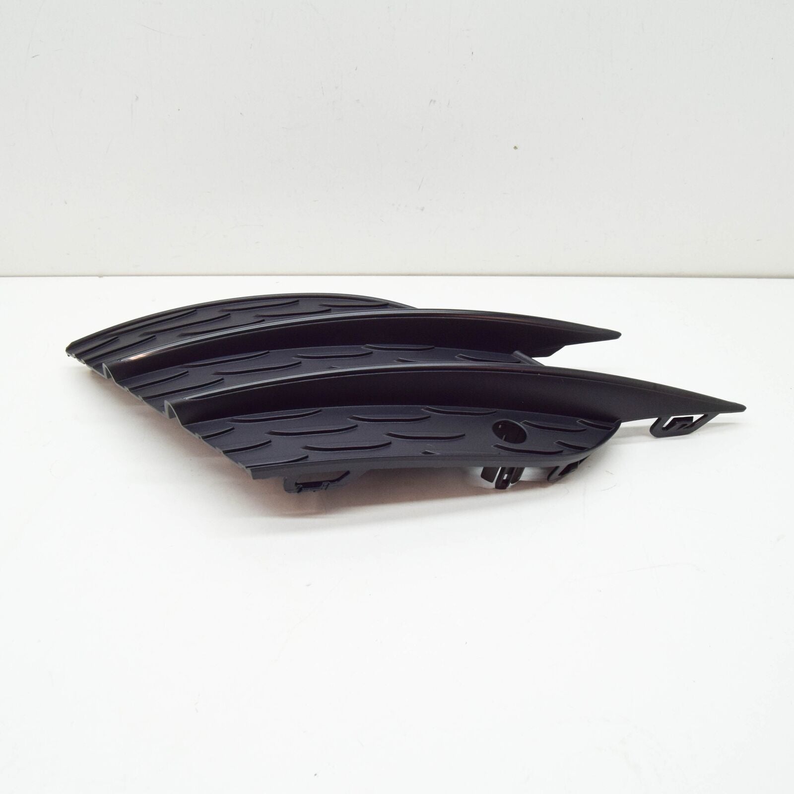 NEW MERCEDES-BENZ EQE V295 FRONT LEFT FOG LIGHT TRIM A2958854101 ORIGINAL