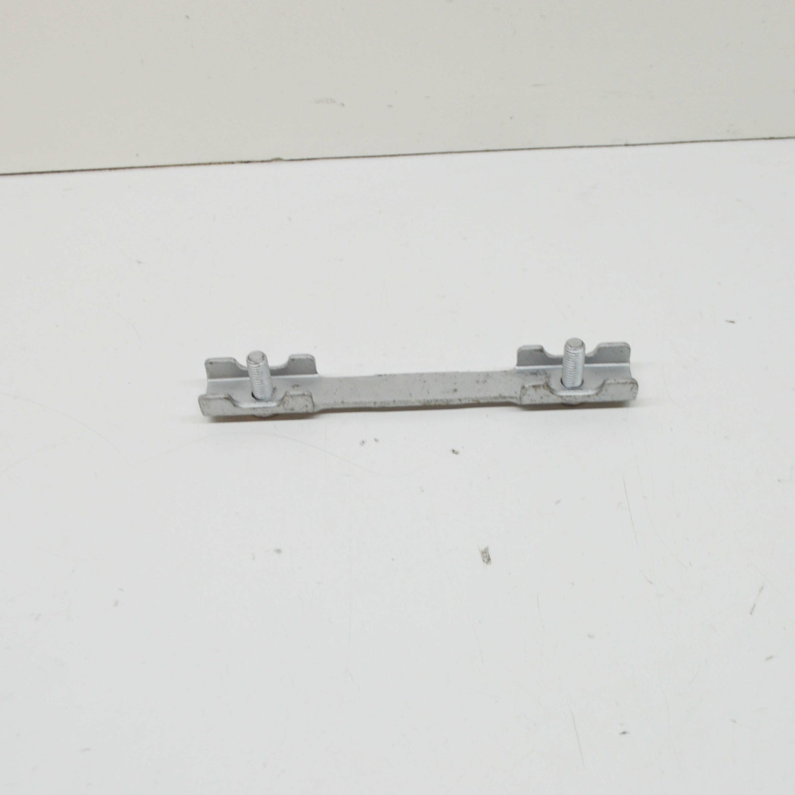 NEW MERCEDES-BENZ E W211 REAR EXHAUST SYSTEM STRUT A2114920007 ORIGINAL