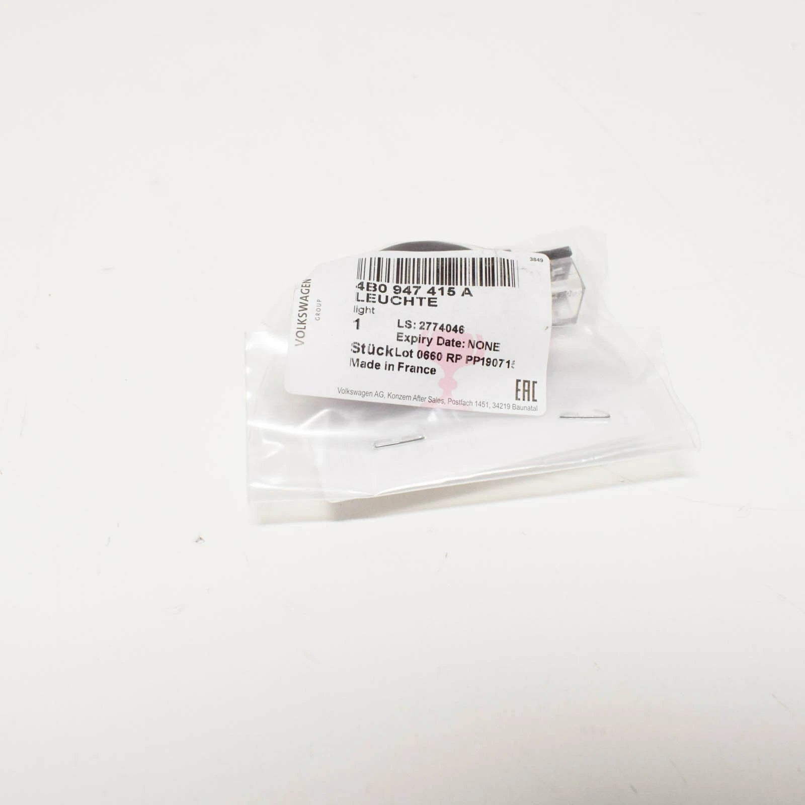 NEW AUDI A1 8X GLOVE BOX COMPARTMENT LIGHT 4B0947415A ORIGINAL