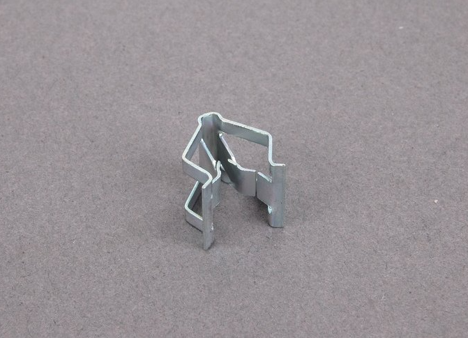 new mercedes-benz c w203 pedal assembly clamp a2109880578 original