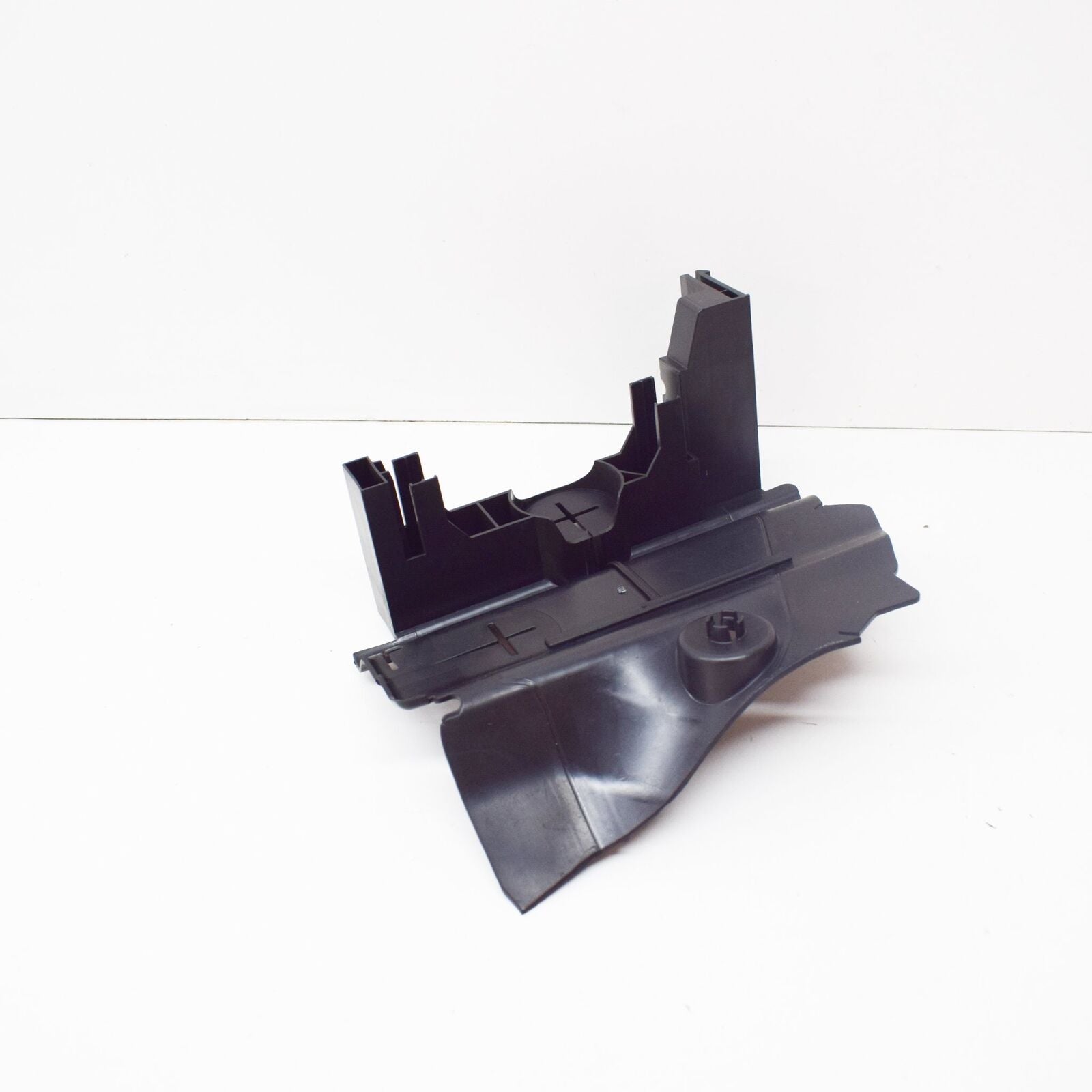 NEW MERCEDES-BENZ S-CLASS W222 RIGHT LOWER AIR DEFLECTOR BOX A2225054430