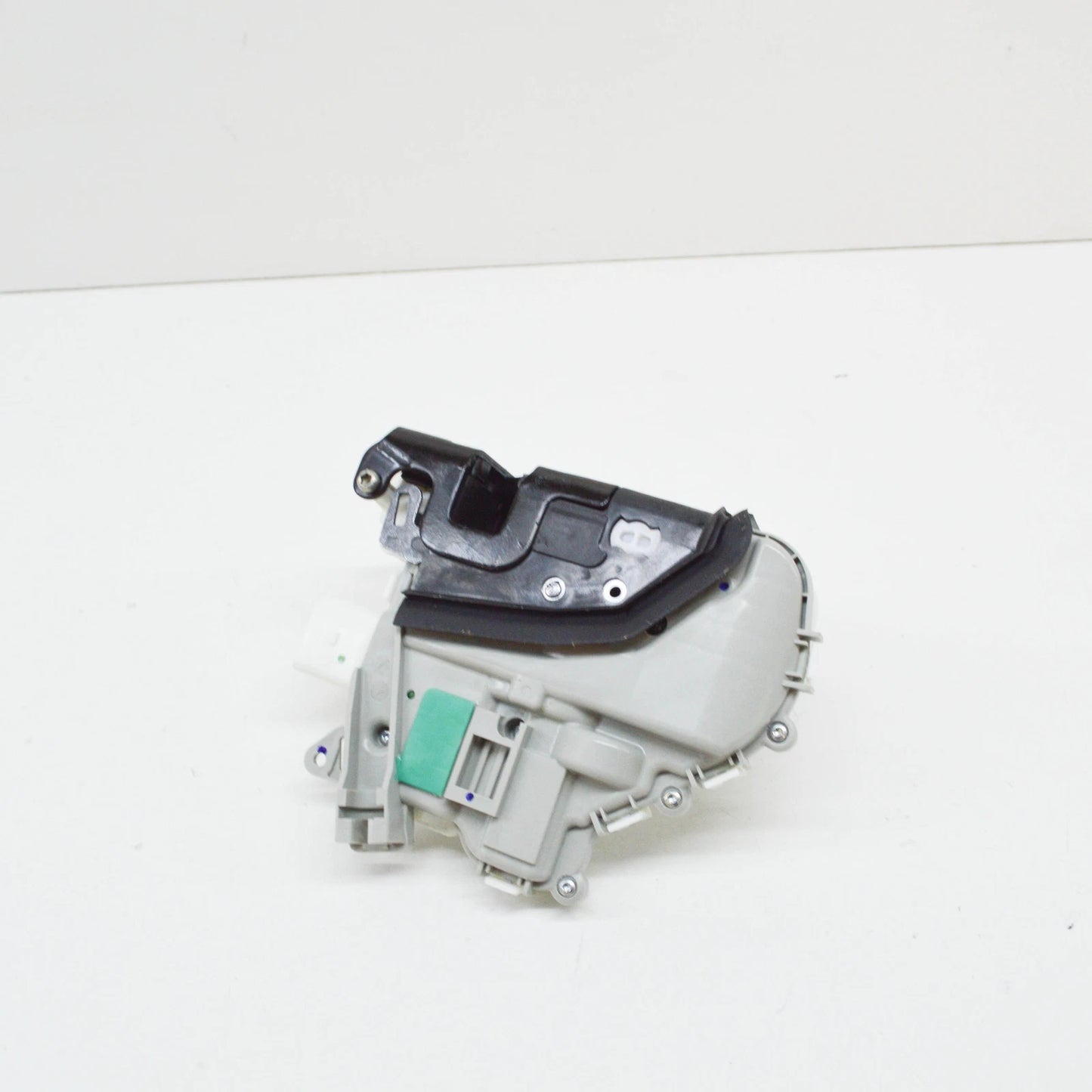 NEW AUDI A1 8X FRONT LEFT DOOR LOCK LHD 8J1837015F ORIGINAL