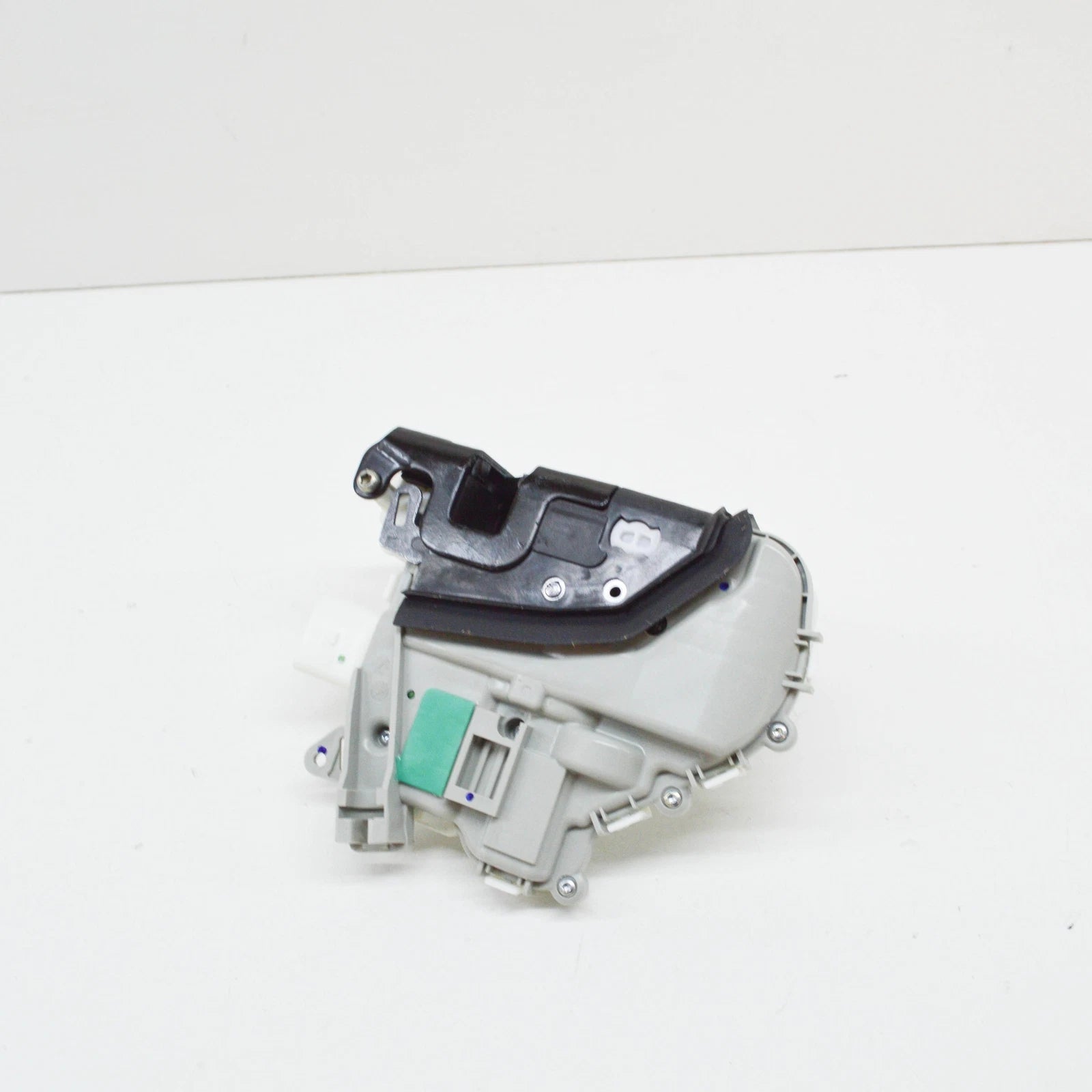 NEW AUDI A1 8X FRONT LEFT DOOR LOCK LHD 8J1837015F ORIGINAL