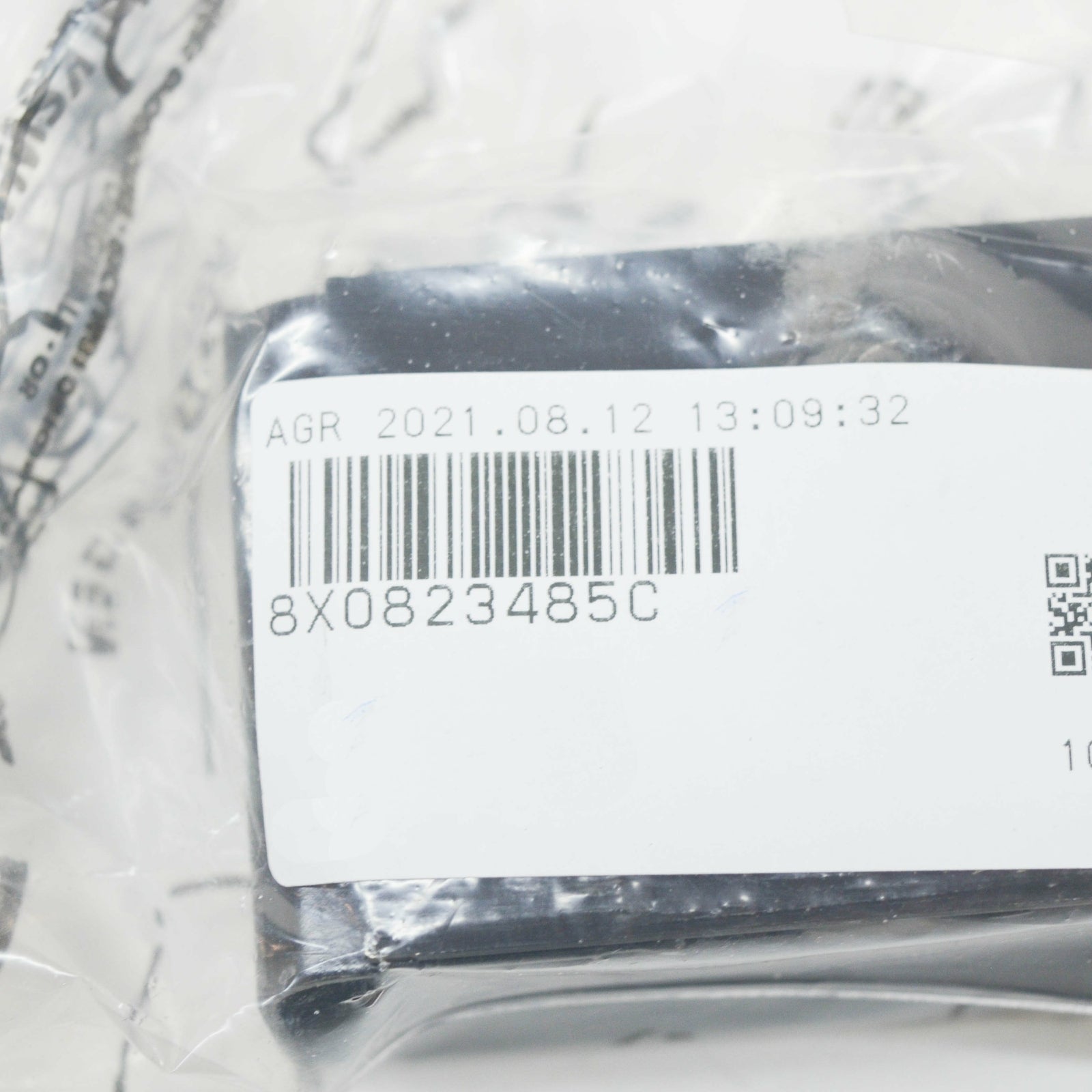 NEW AUDI A1 8X ENGINE HOOD CATCH HOOK 8X0823485C ORIGINAL