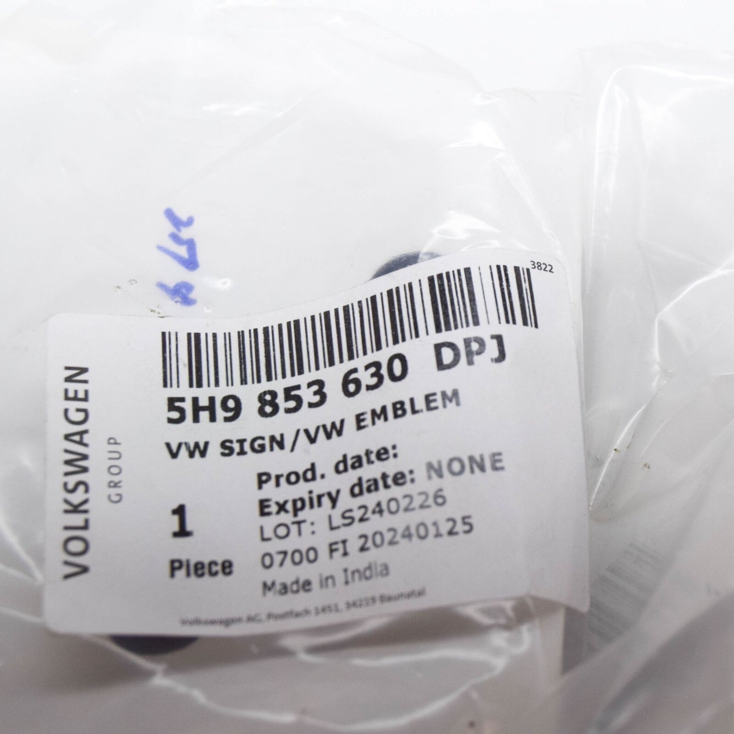 NEW VW GOLF CD MK8 REAR TAILGATE EMBLEM 5H9853630DPJ ORIGINAL