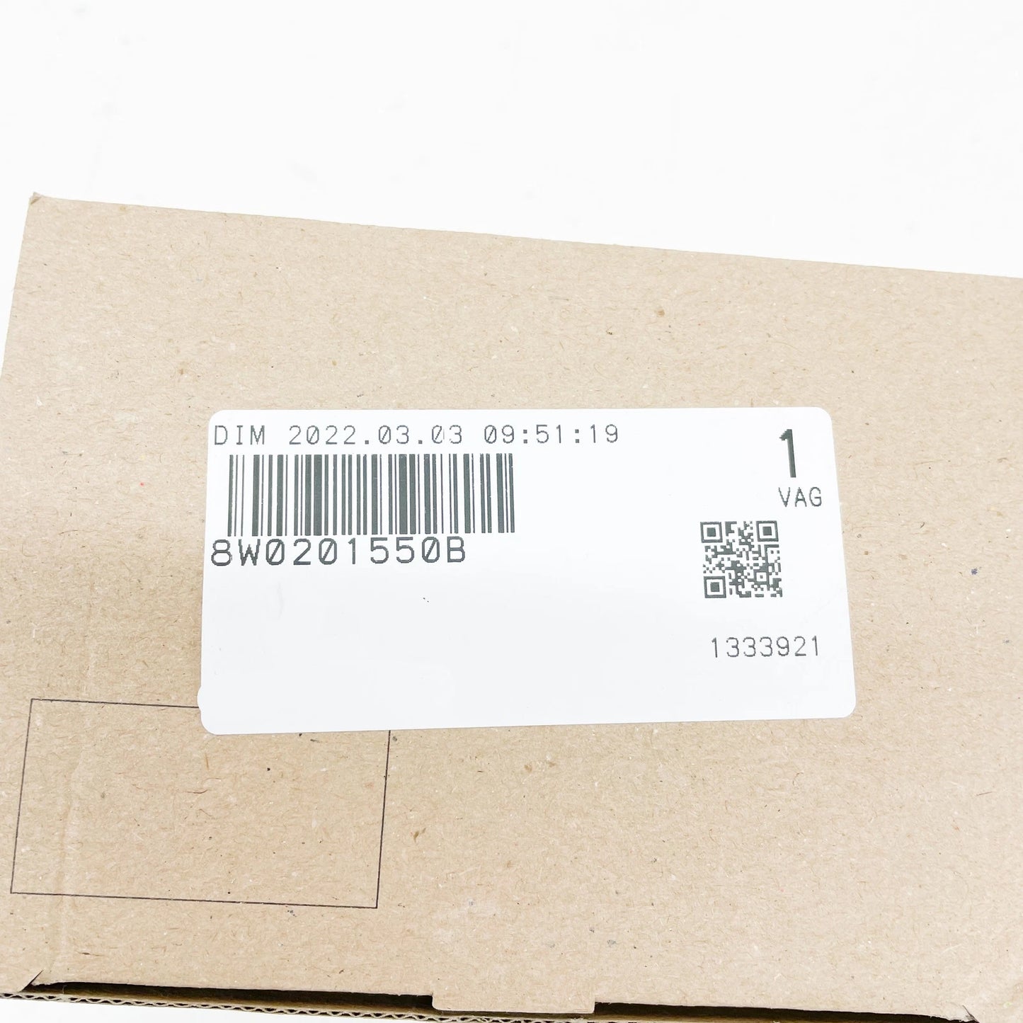 NEW AUDI RS4 B9 FUEL TANK GAS CAP 8W0201550B ORIGINAL