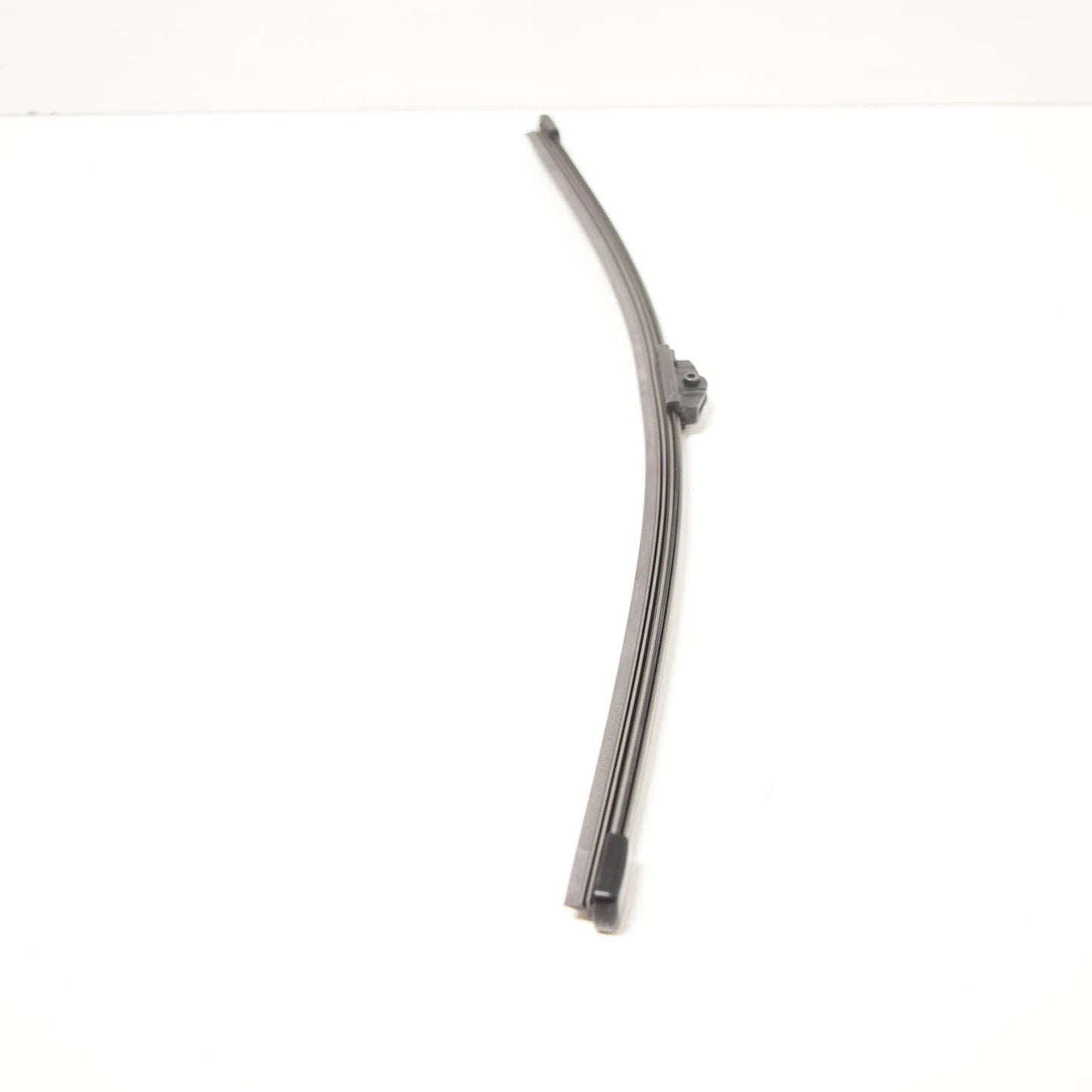 NEW AUDI A3 SPORTBACK 8VA REAR WIPER BLADE 8V3955425 ORIGINAL