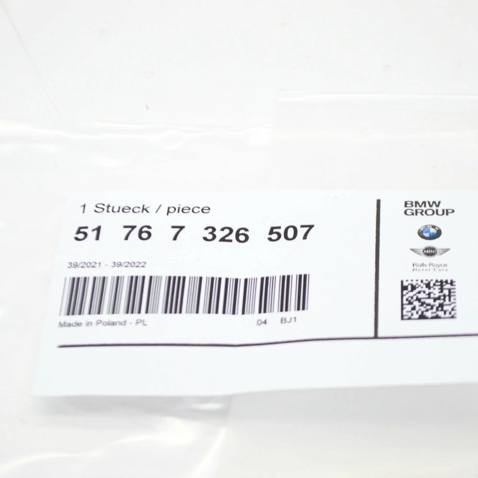 NEW  BMW 2 GRAN TOURER F46 REAR LEFT DOOR WEATHERSTRIP SEAL 51767326507 OEM