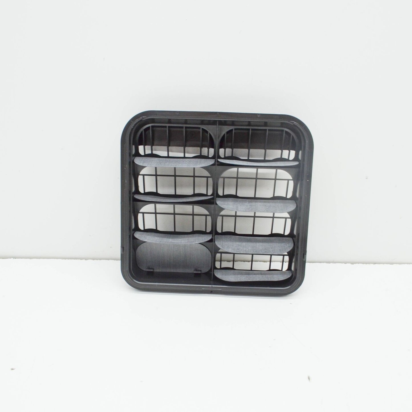 NEW AUDI Q7 4M REAR QUARTER PANEL VENT GRILLE 4M0819181B ORIGINAL
