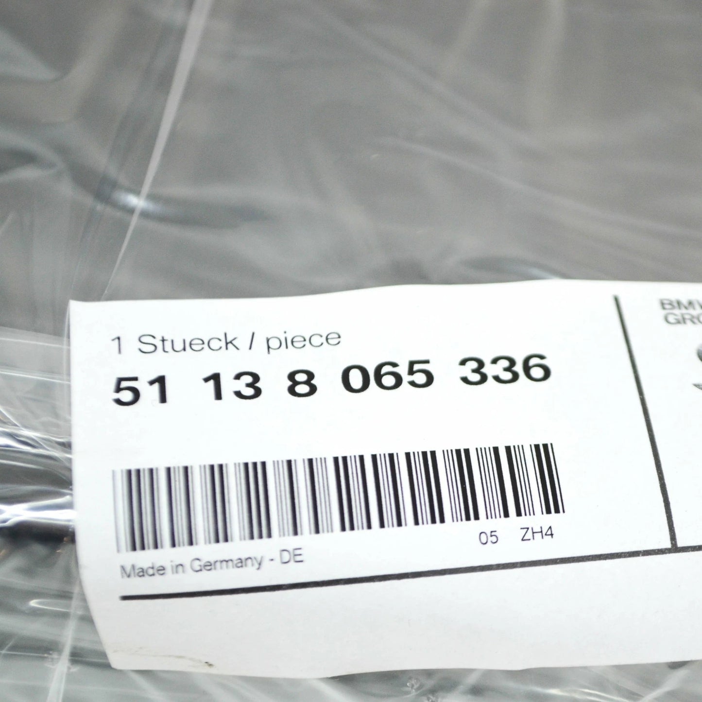 NEW BMW M5 F90 FRONT MBUMPER LICENSE PLATE HOLDER 51138065336 ORIGINAL