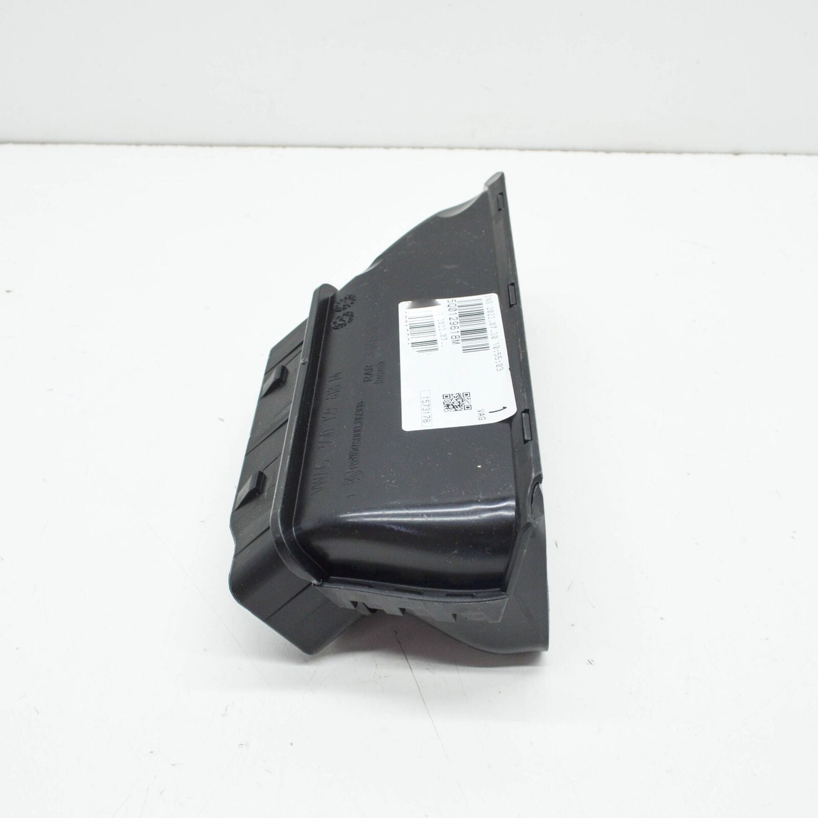 NEW VOLKSWAGEN GOLF MK8 CD AIR GUIDE 5Q0129618M ORIGINAL