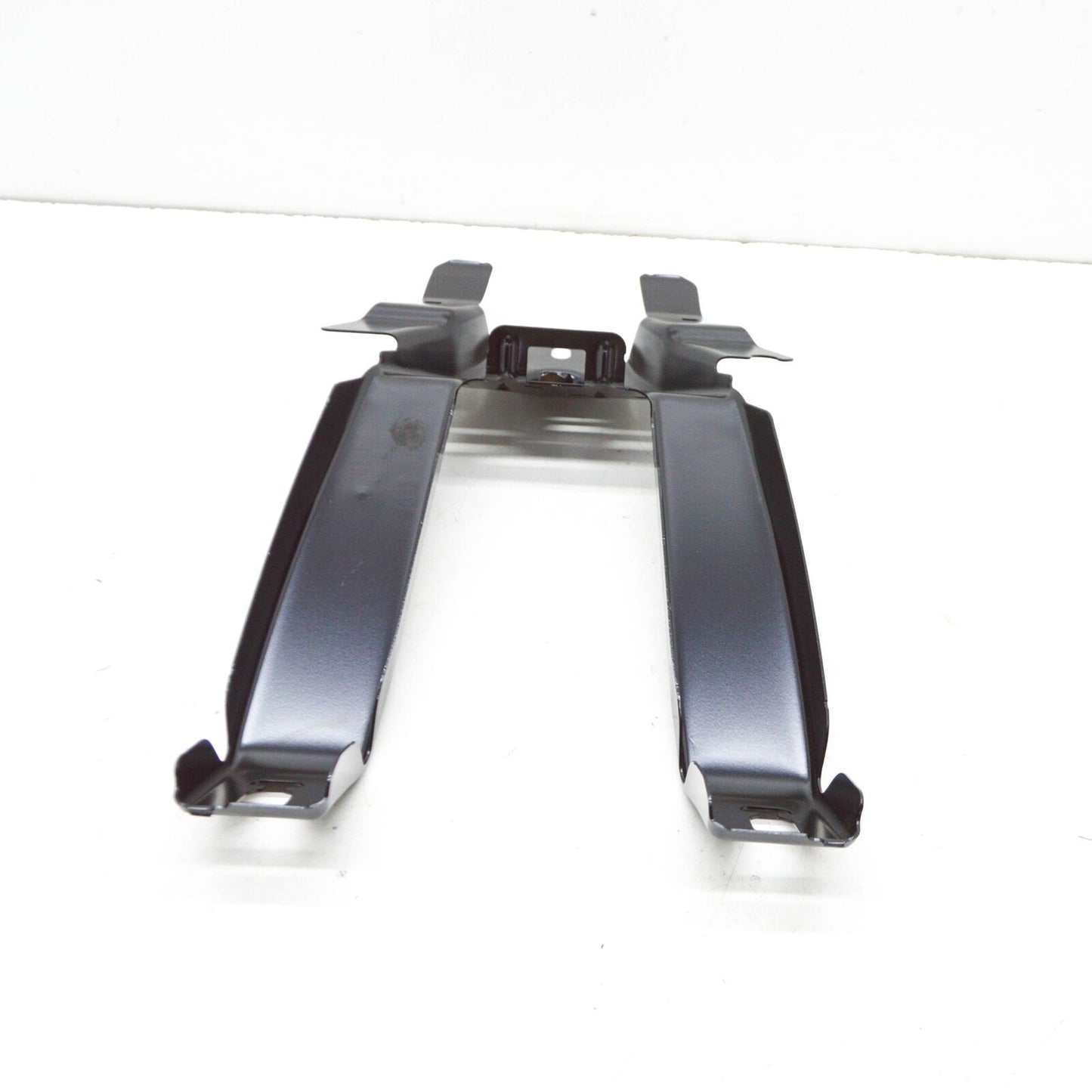 NEW VOLKSWAGEN ID.4 E21 FRONT LEFT LOCK SUPPORT CARRIER 11A805567F ORIGINAL