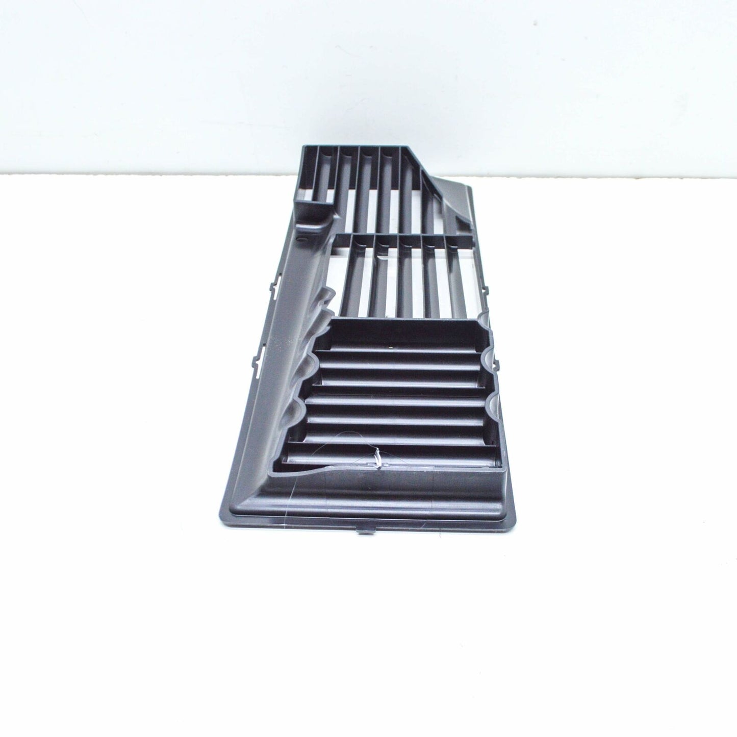 NEW AUDI A3 8P AIR FILTER GRILLE INSERT 3C0129668 ORIGINAL