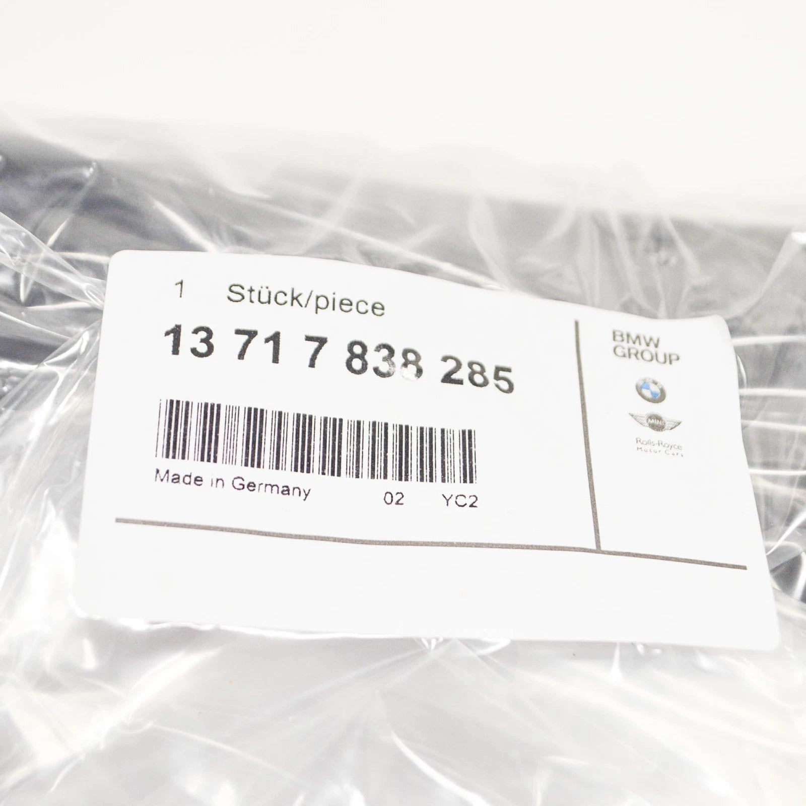 NEW BMW M3 E90 HOOD SUCTION 13717838285 ORIGINAL
