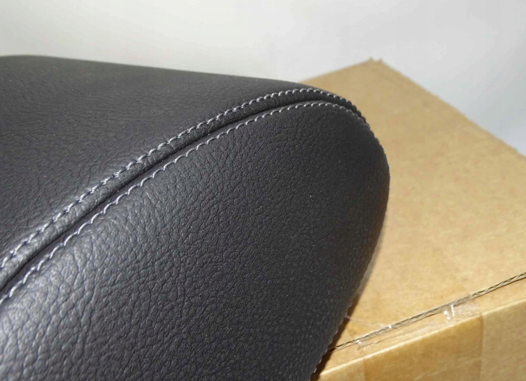 new land rover discovery iv l319 rear outer seat head rest lr015510 original