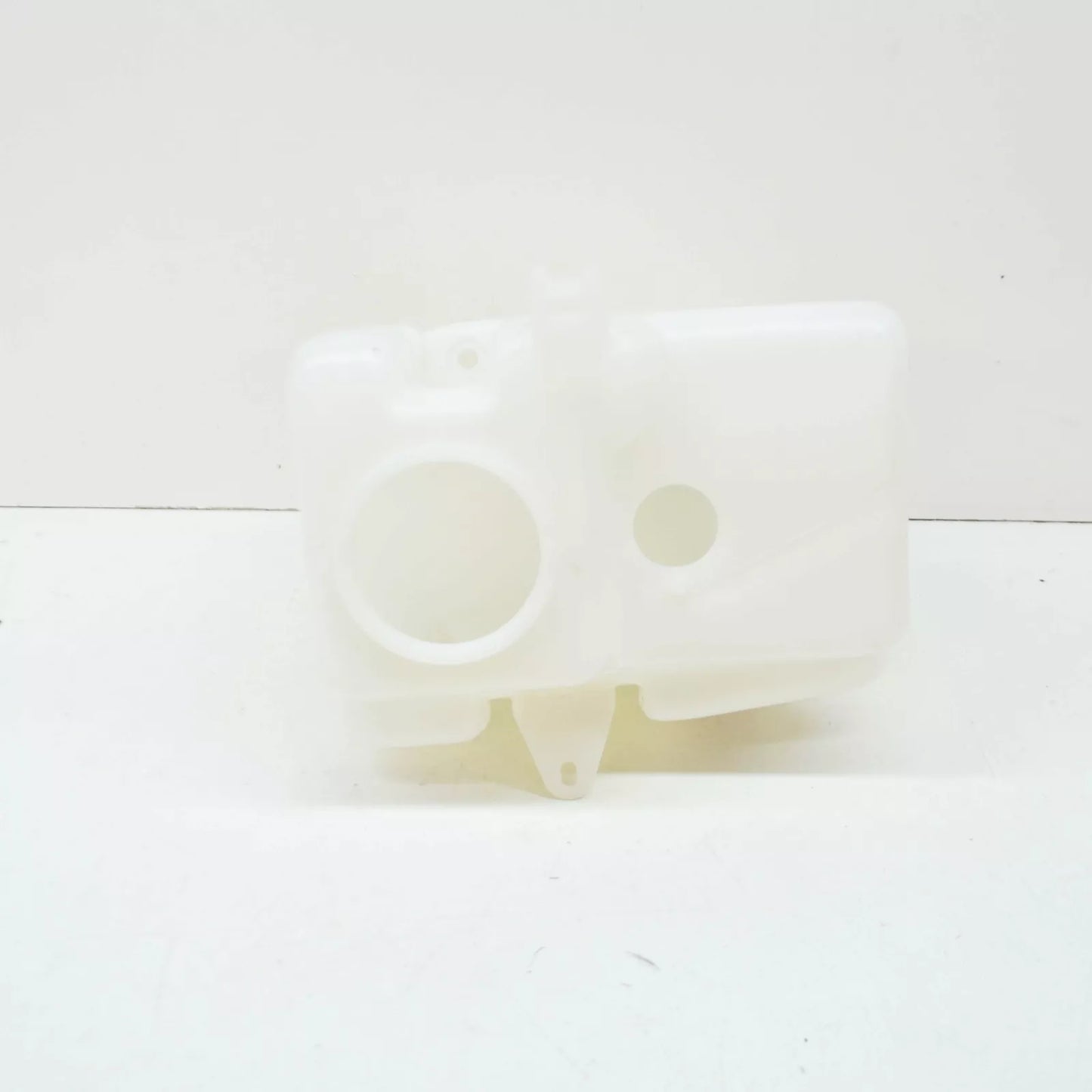 NEW MERCEDES BENZ SL R107 WINDSCREEN WASHER TANK RESERVOIR A1078690620