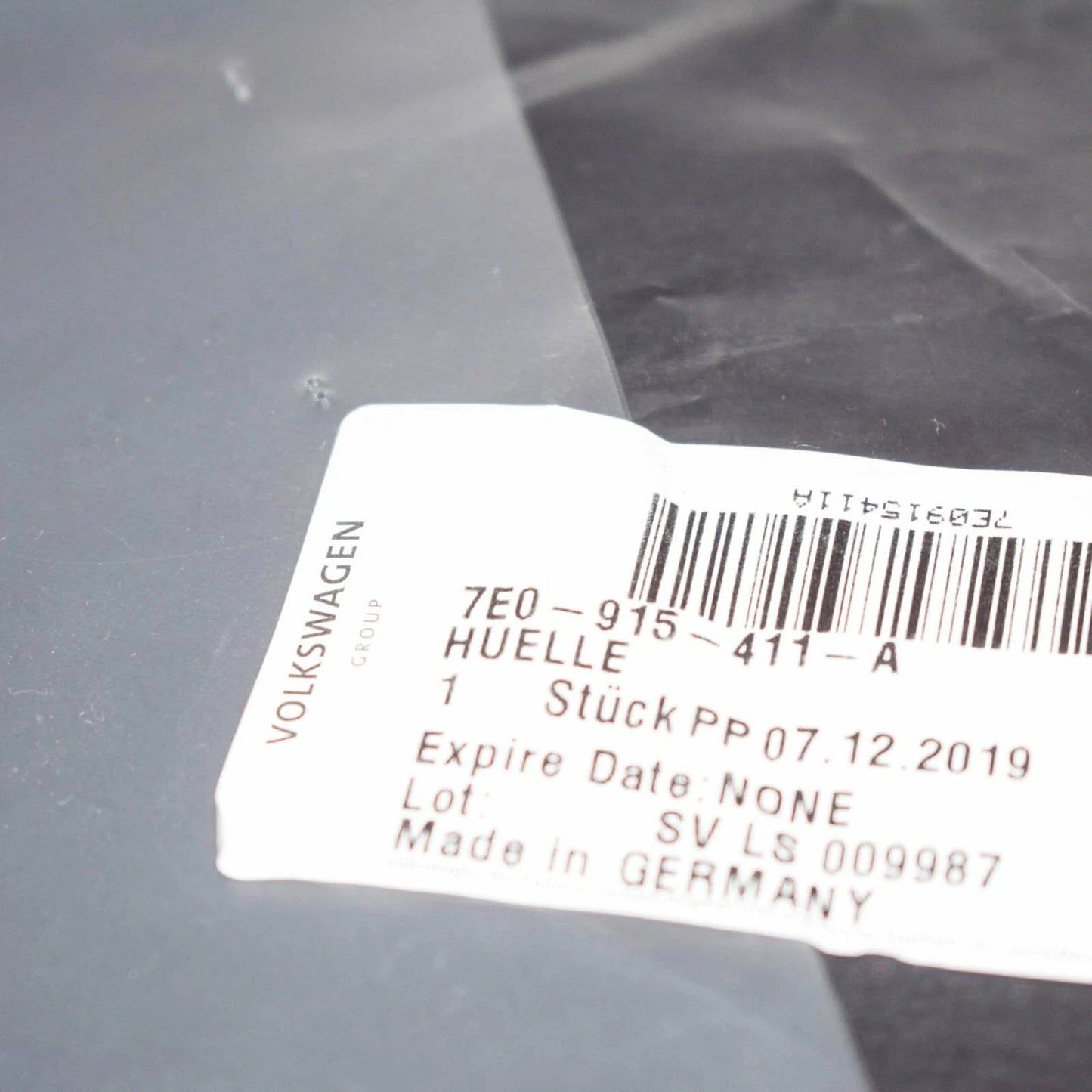 NEW VOLKSWAGEN TRANSPORTER T5 BATTERY CASING COVER 7E0915411A