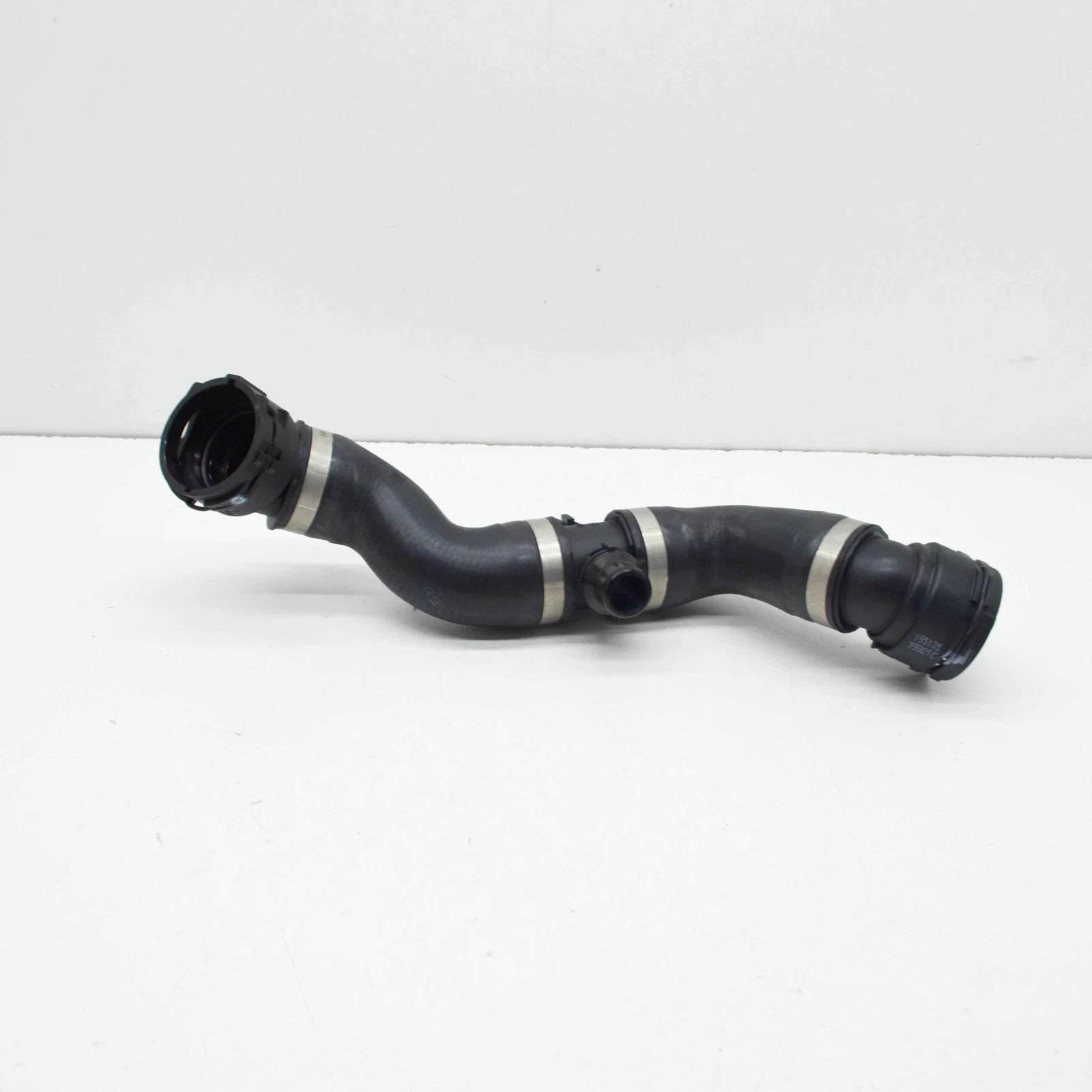 NEW BMW M4 COUPE G82 RIGHT WATER COOLANT RADIATOR HOSE 17128096423 ORIGINAL