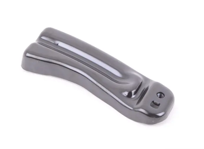 new skoda superb mk3 front right underrun bar bracket mount 5q0825922a original