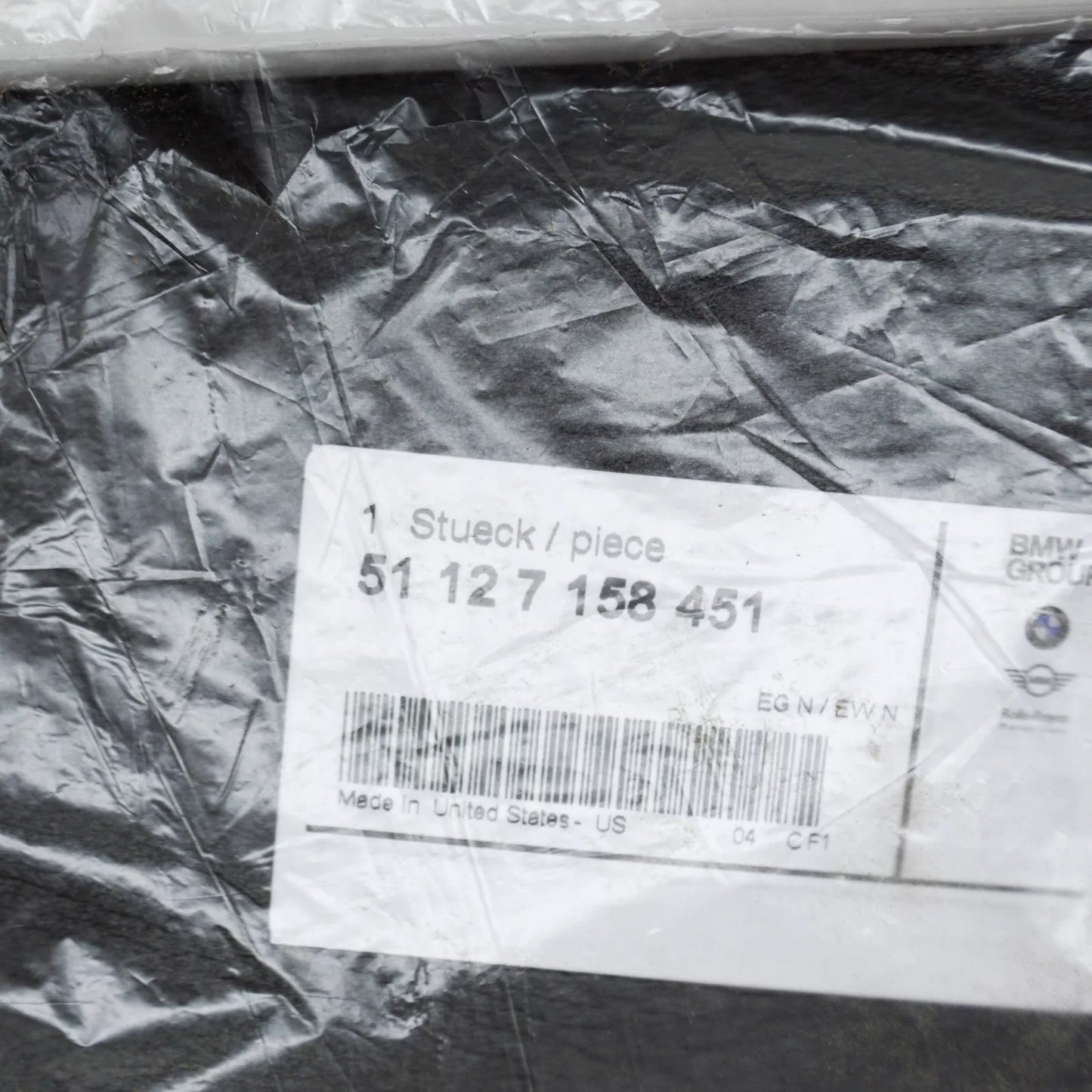 NEW BMW X5 F15 REAR BUMPER CARRIER GASKET 51127158451 ORIGINAL