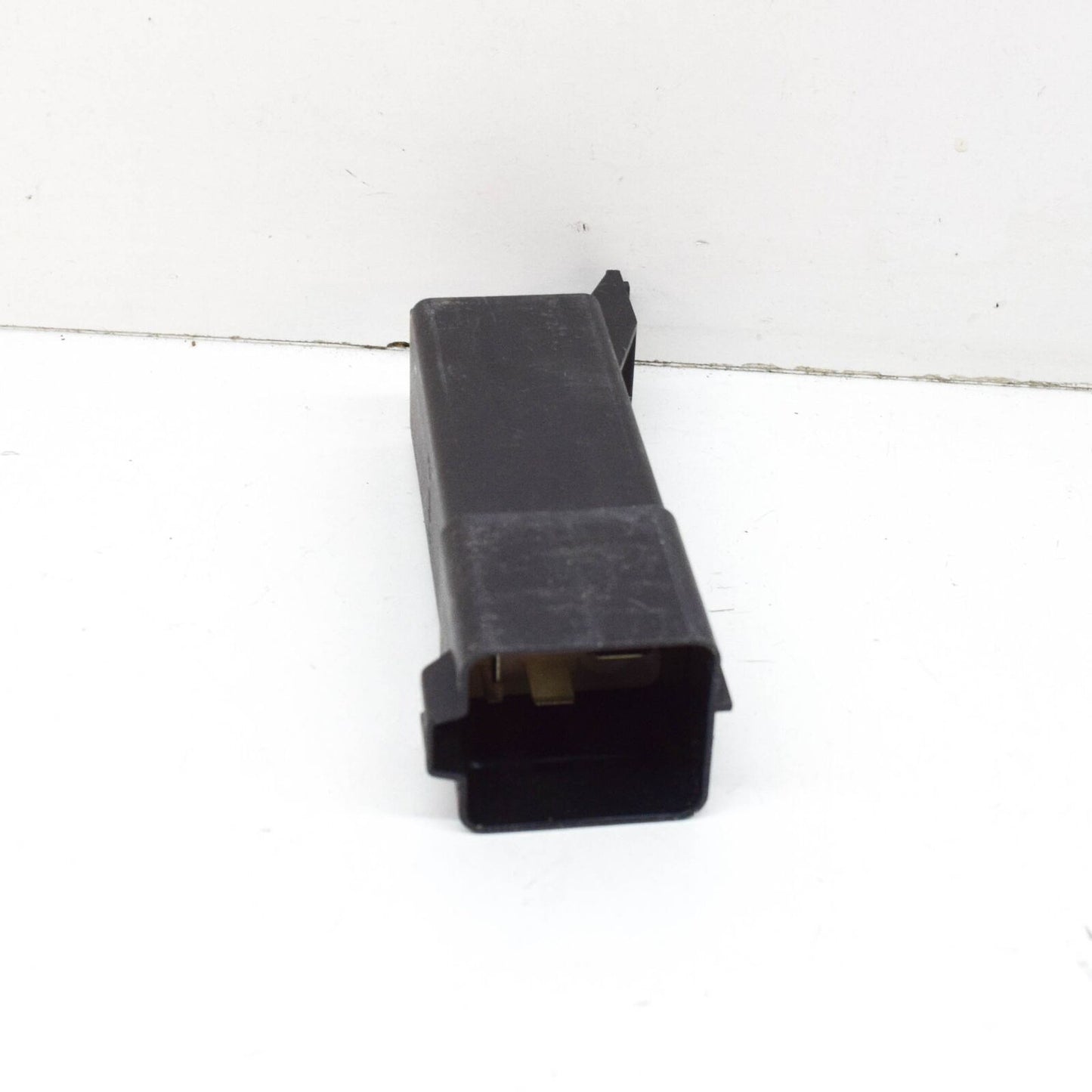 NEW MERCEDES-BENZ FURGON W639 ELECTRIC FAN RELAY A6399820023 ORIGINAL