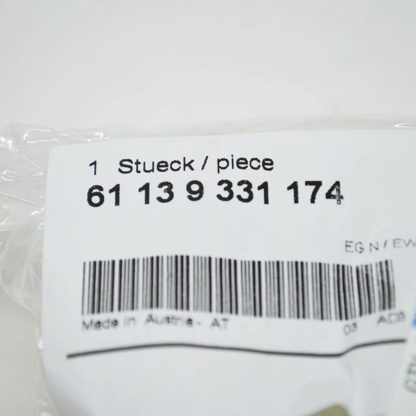 NEW BMW 3 G20 BRACKET PLUG CONNECTION RIGHT 61139331174 ORIGINAL