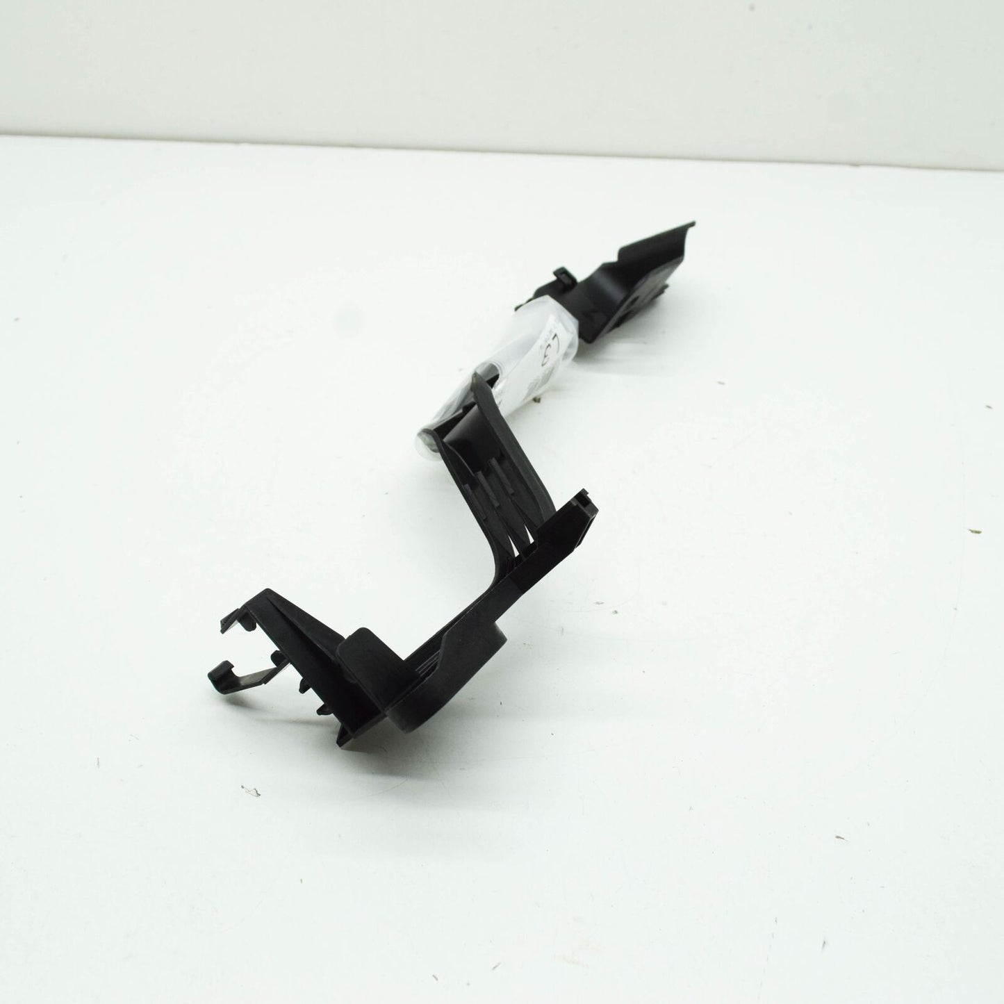 NEW MERCEDES-BENZ E W213 FRONT RIGHT AXLE CABLE DUCT A2055467880 ORIGINAL