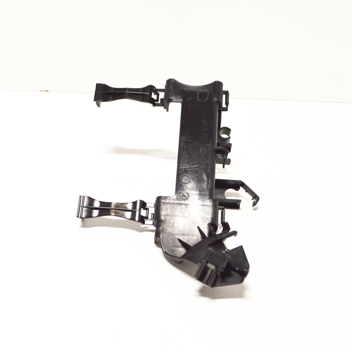 NEW MERCEDES BENZ C W205 FRONT AXLE RIGHT GUIDE CABLE DUCT A2055468080 ORIGINAL